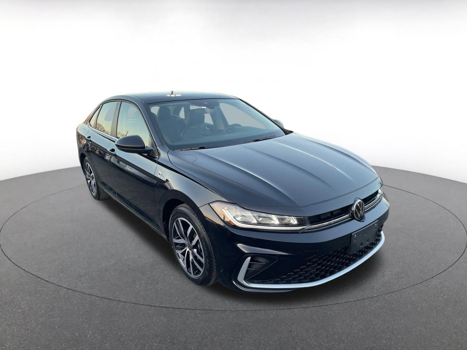 Thumbnail: 2025 Volkswagen Jetta - 1