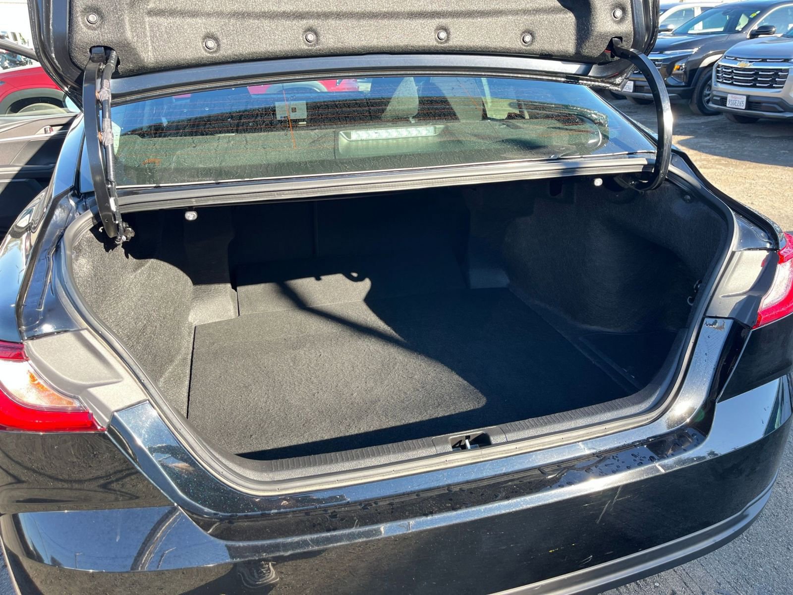 Thumbnail: 2025 Toyota Camry - 30