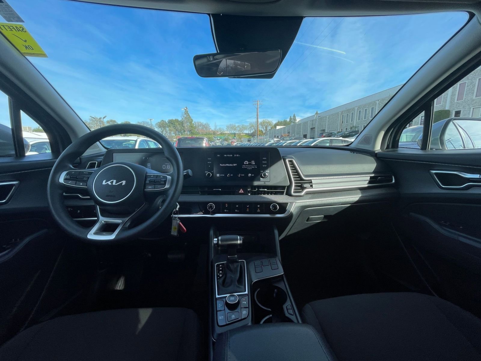 Thumbnail: 2025 Kia Sportage - 32