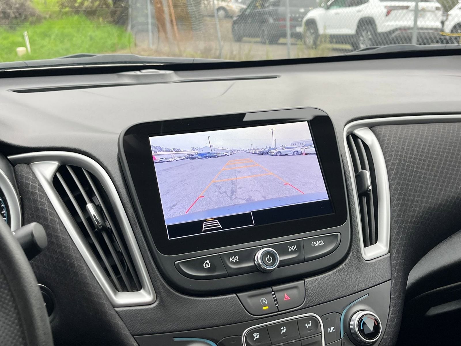 Thumbnail: 2024 Chevrolet Malibu - 17