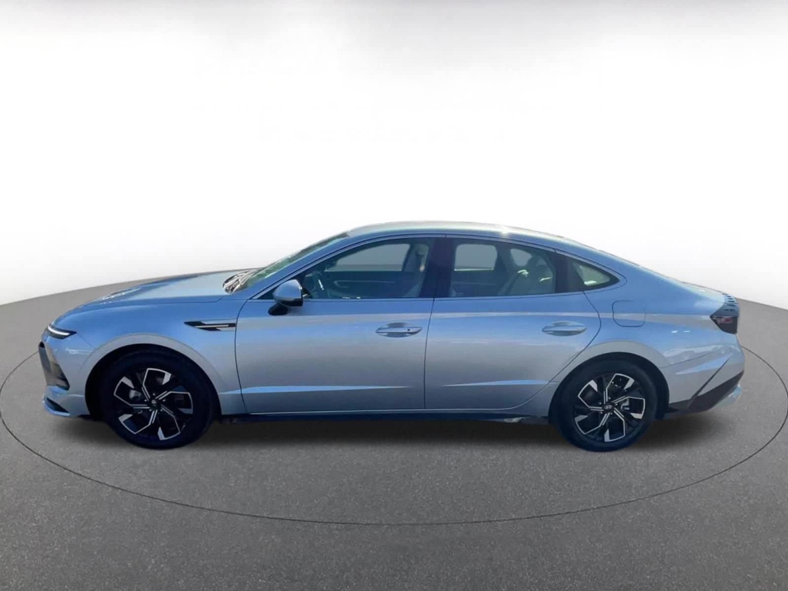 Thumbnail: 2025 Hyundai Sonata - 11