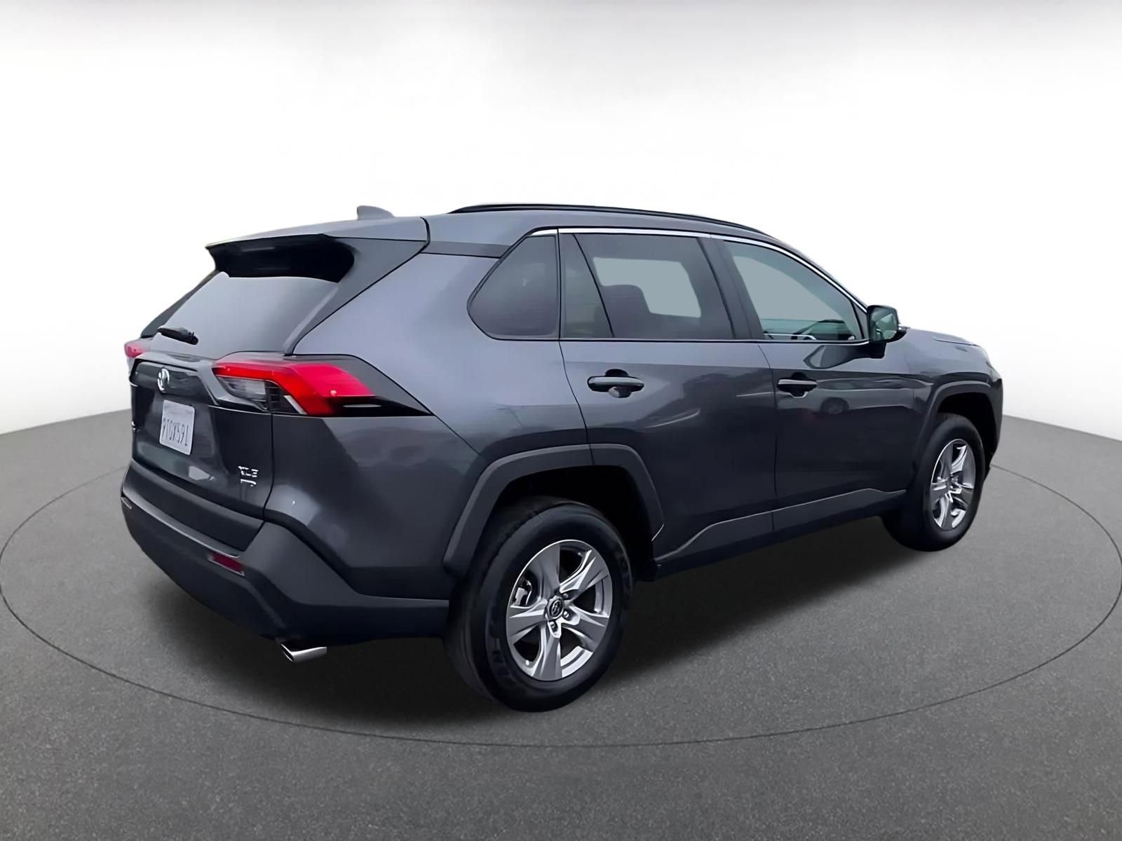 Thumbnail: 2025 Toyota RAV4 - 15