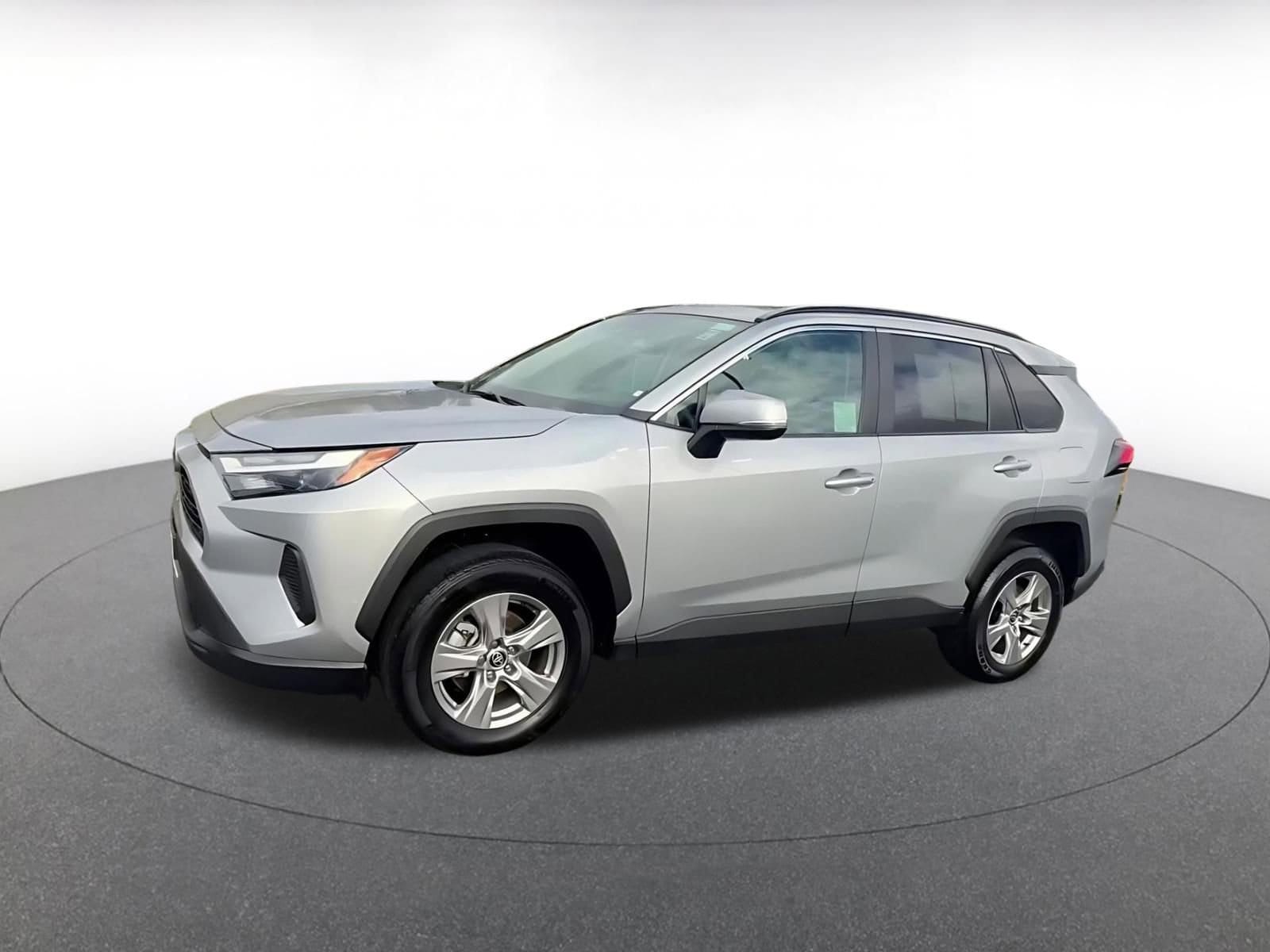 Thumbnail: 2025 Toyota RAV4 - 8