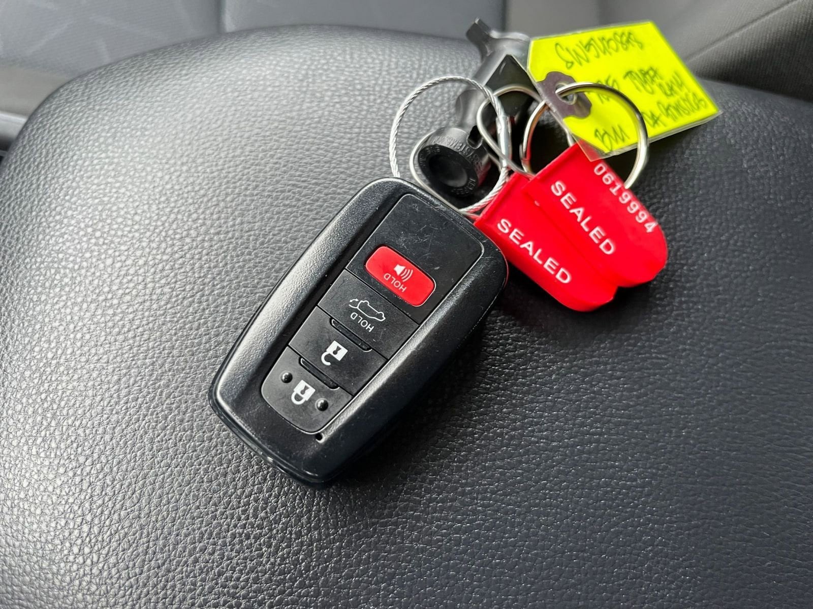 Thumbnail: 2025 Toyota RAV4 - 22