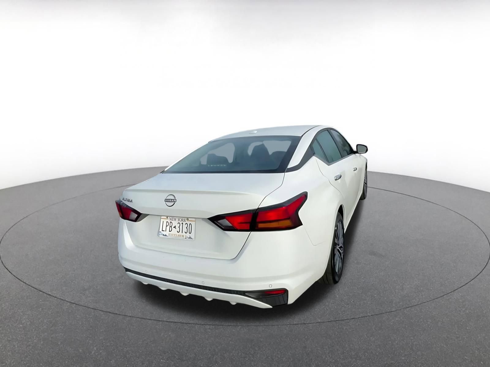 Thumbnail: 2025 Nissan Altima - 14