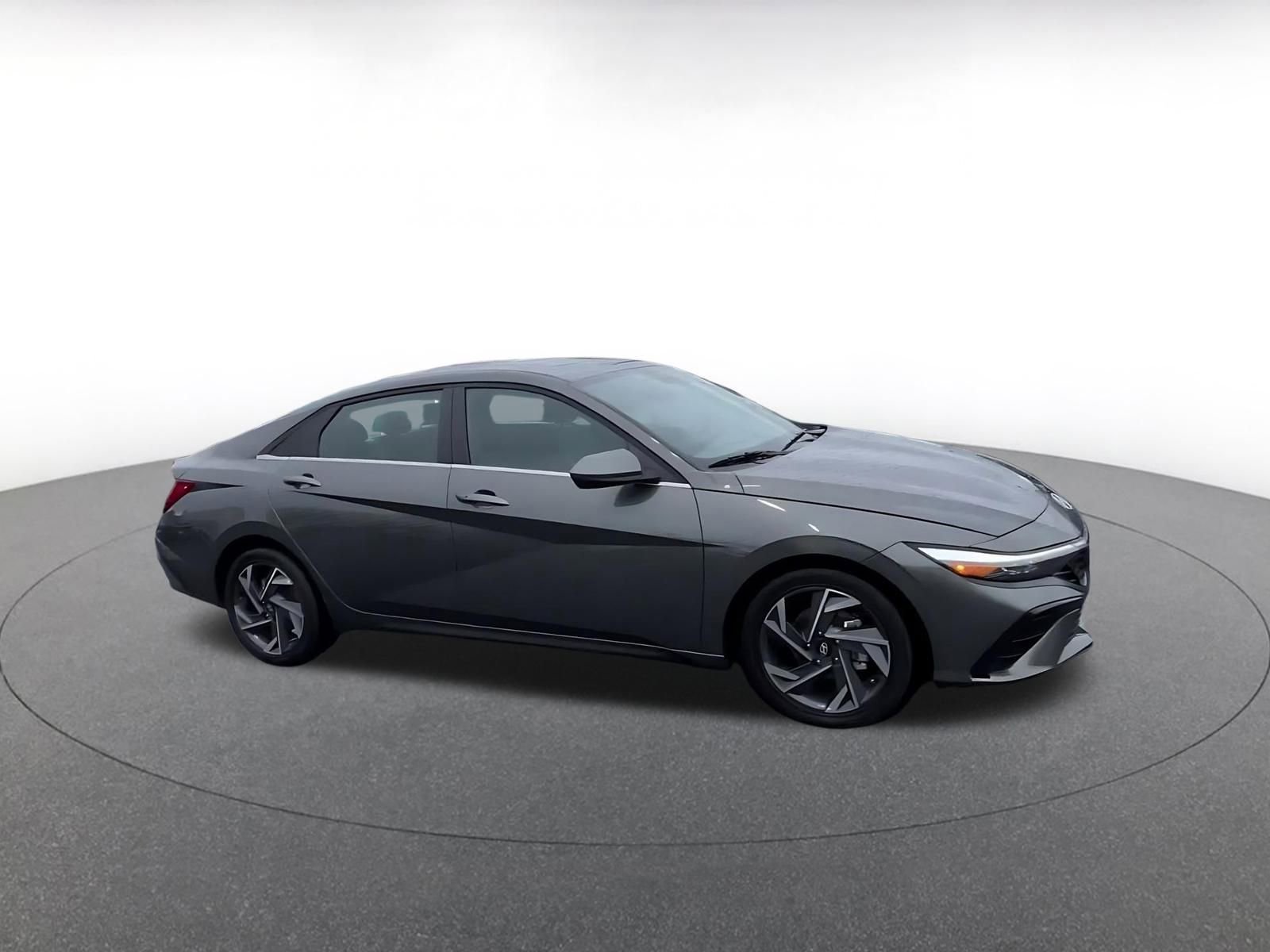 Thumbnail: 2025 Hyundai Elantra - 2