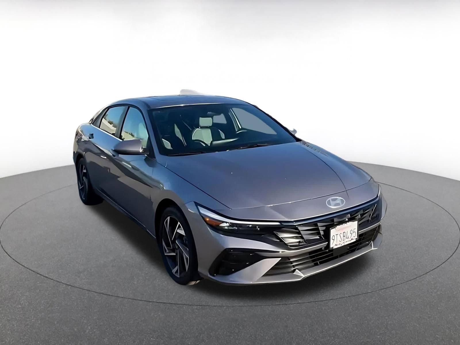 Thumbnail: 2025 Hyundai Elantra - 3