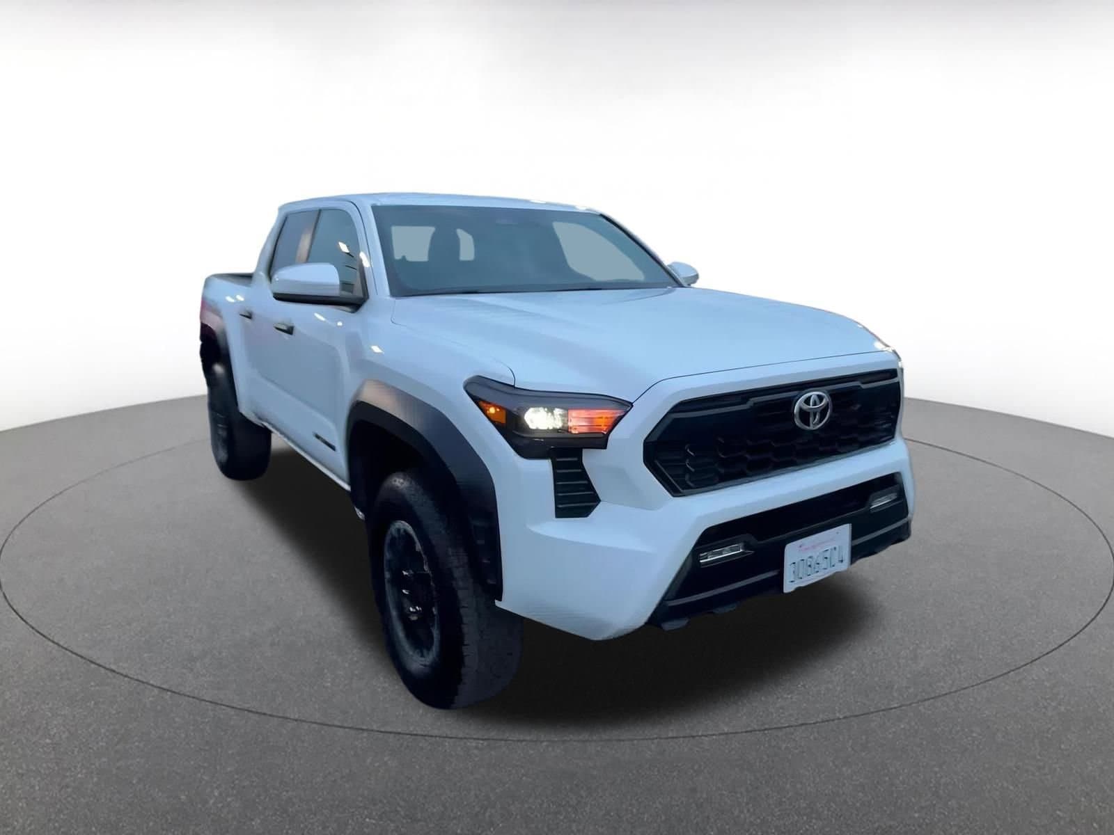 Thumbnail: 2025 Toyota Tacoma - 3