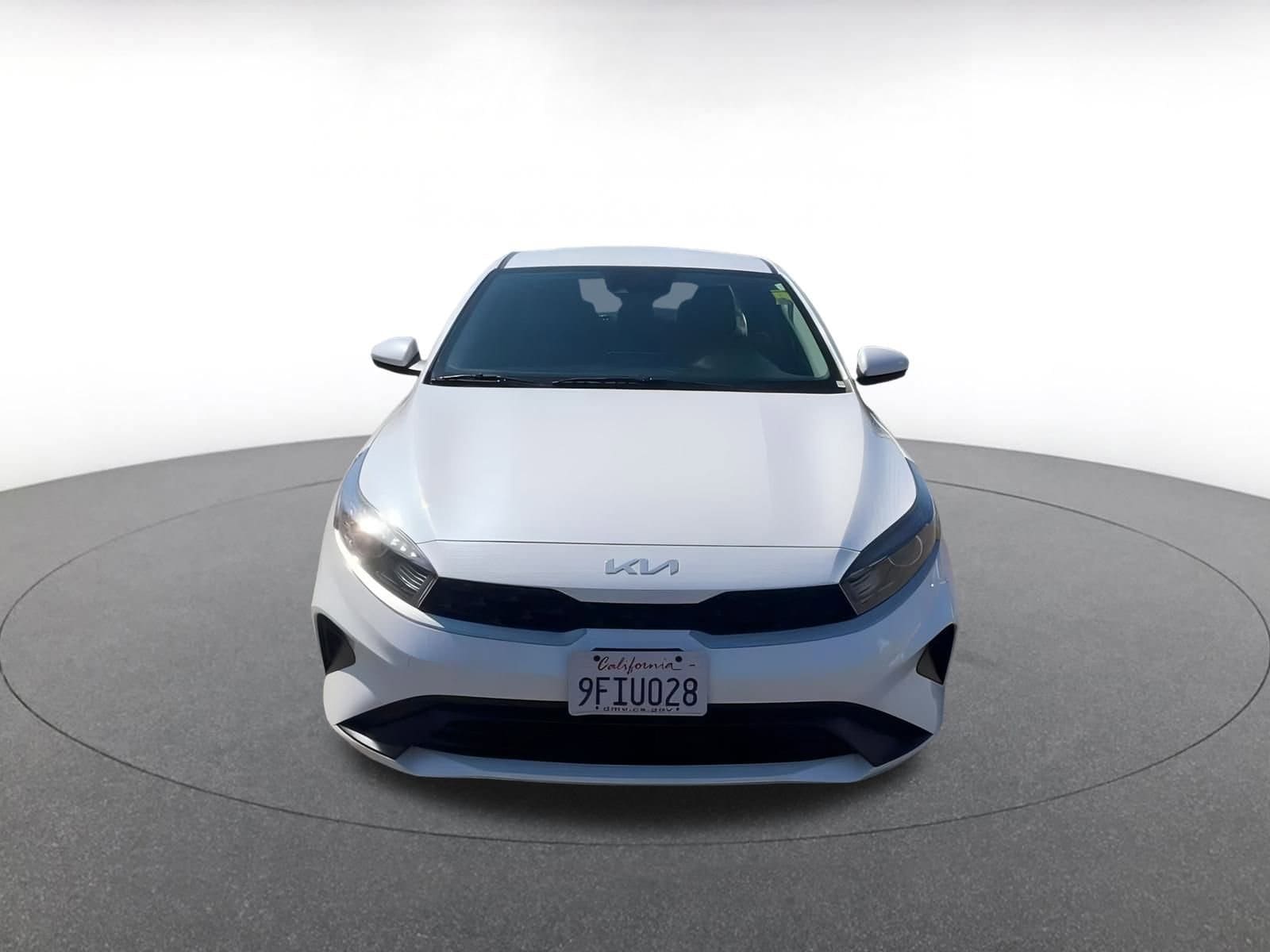 Thumbnail: 2023 Kia Forte - 4