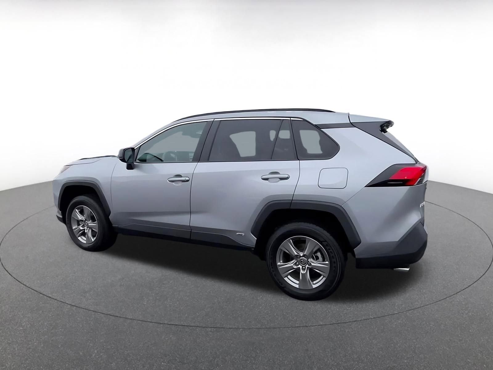 Thumbnail: 2025 Toyota RAV4 - 10