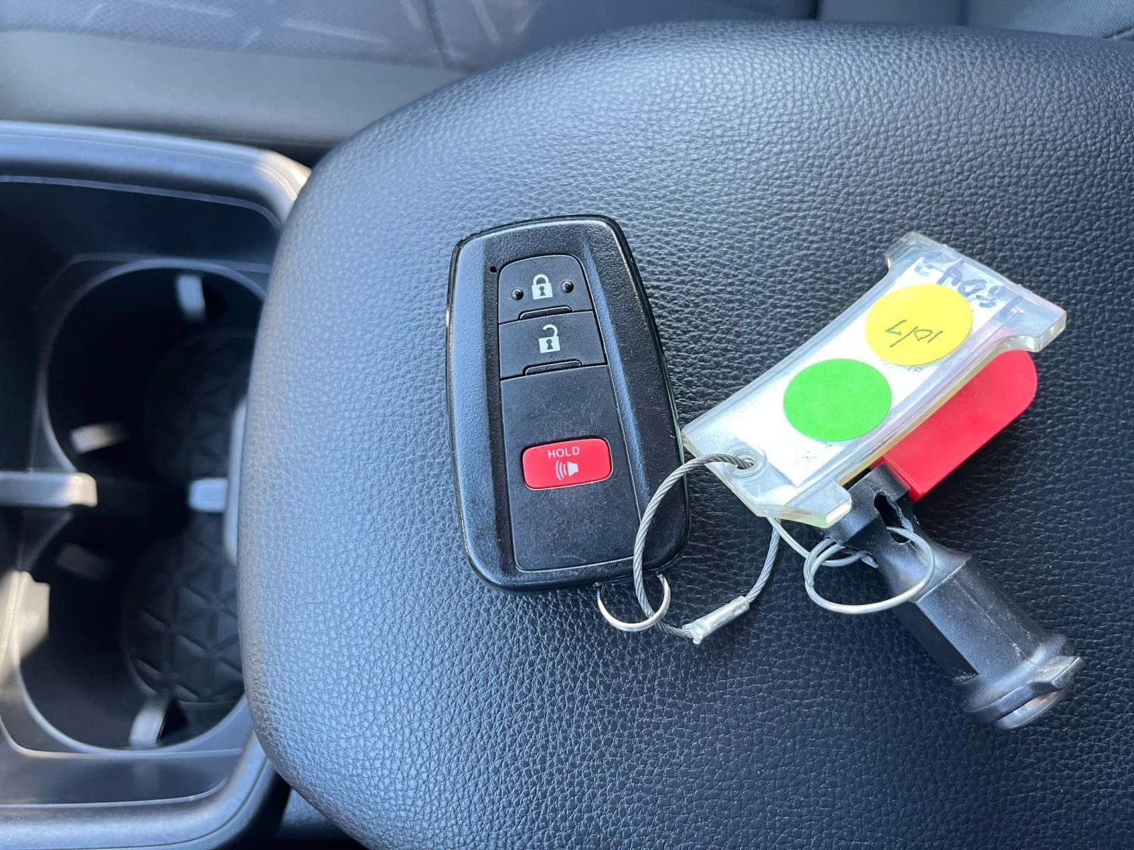 Thumbnail: 2025 Toyota RAV4 - 22