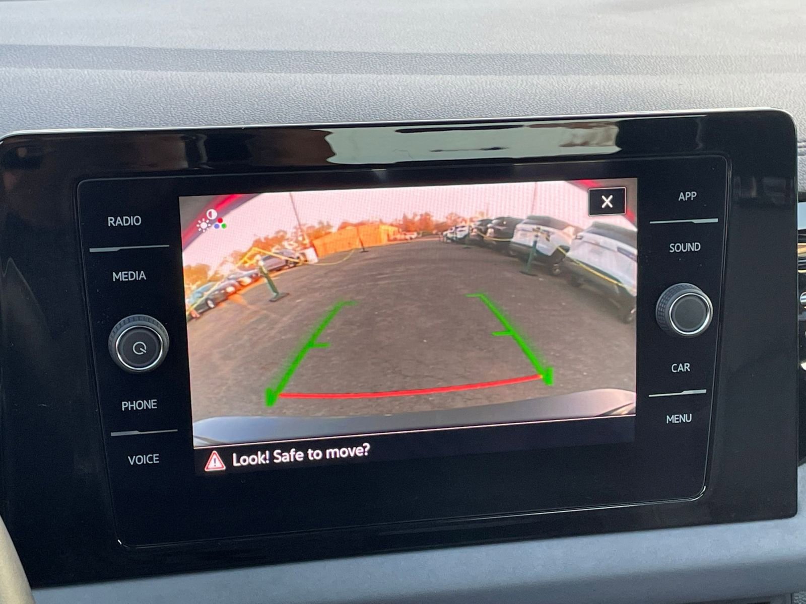 Thumbnail: 2025 Volkswagen Jetta - 23