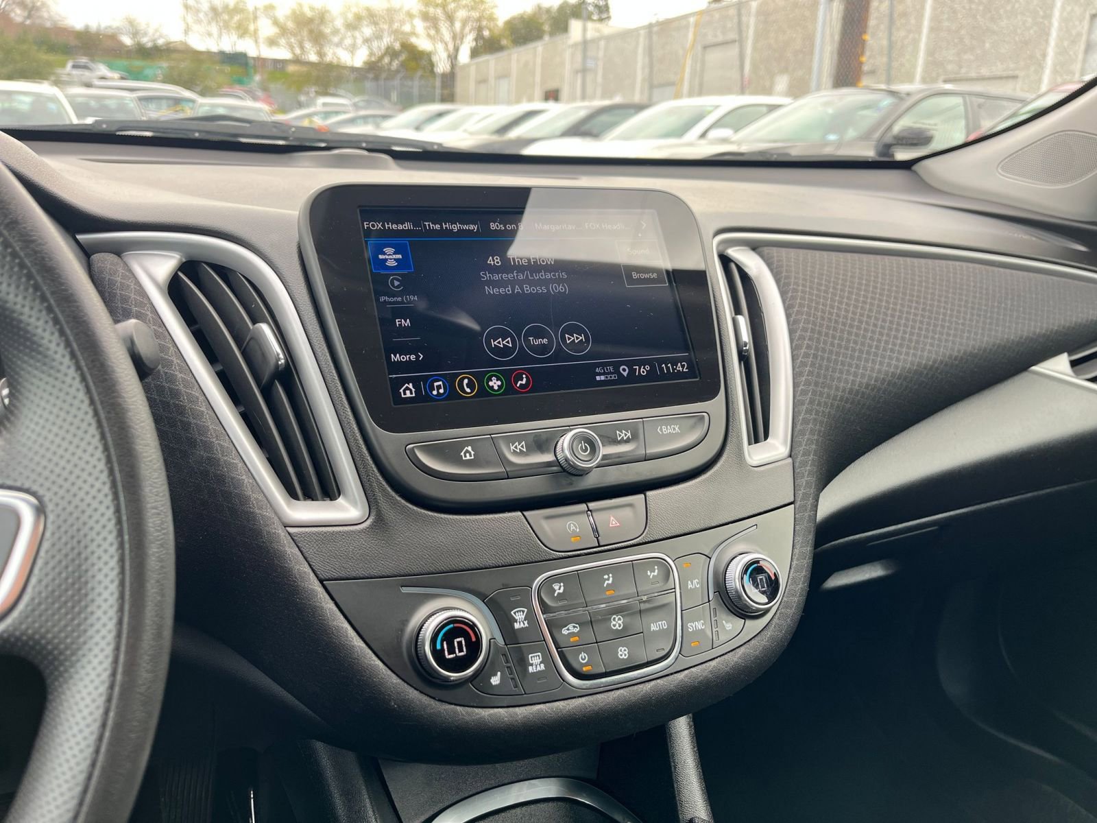 Thumbnail: 2024 Chevrolet Malibu - 17