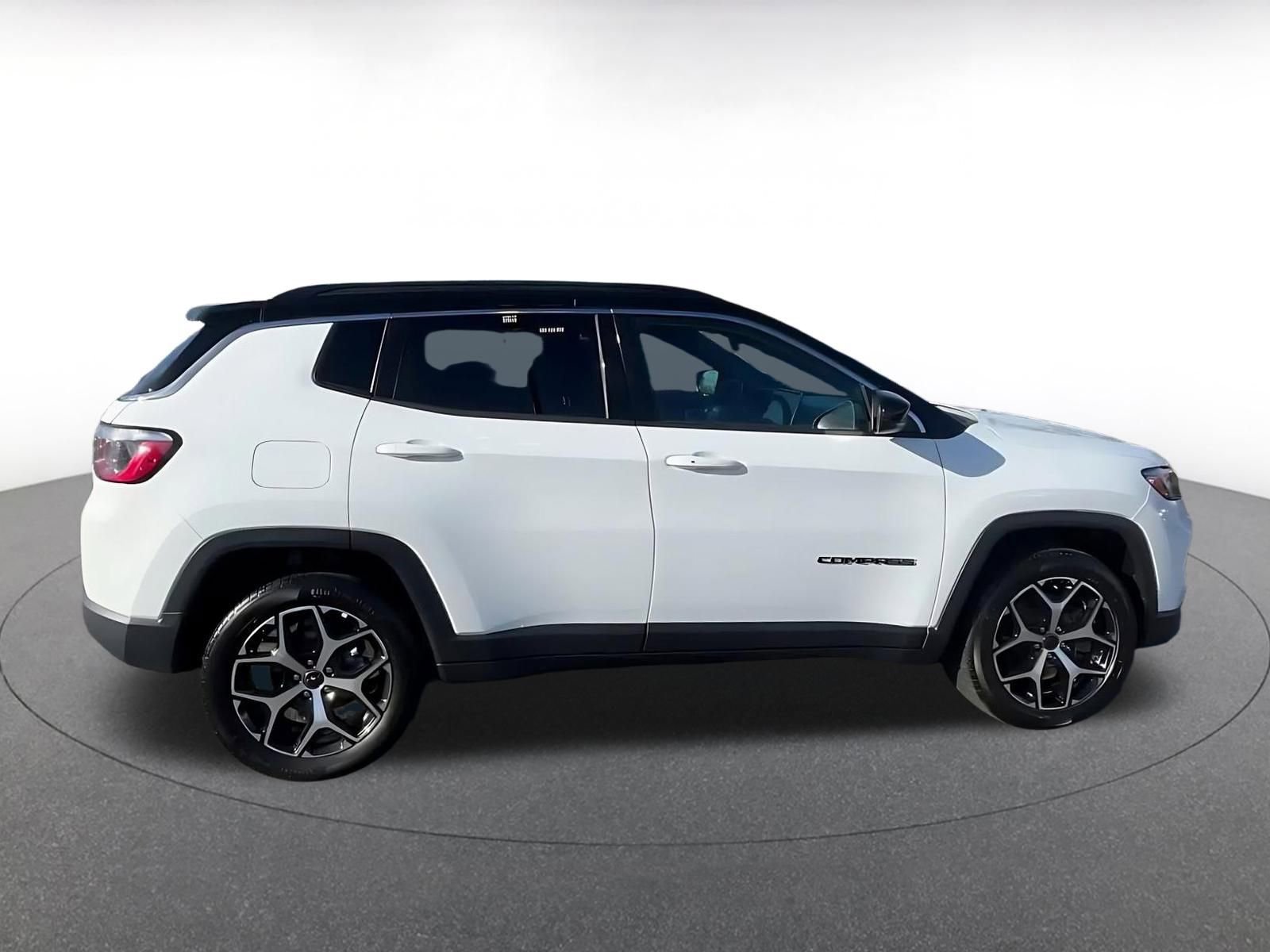 Thumbnail: 2025 Jeep Compass - 16
