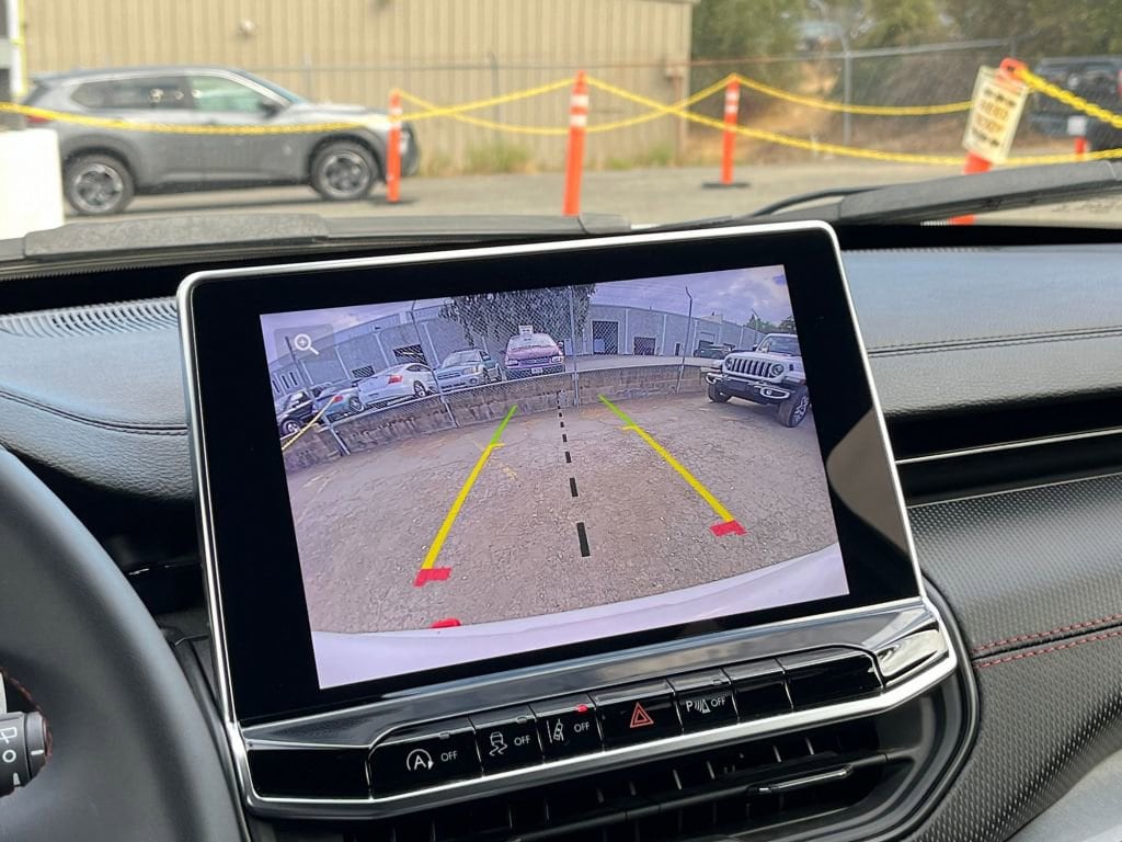 Thumbnail: 2025 Jeep Compass - 24