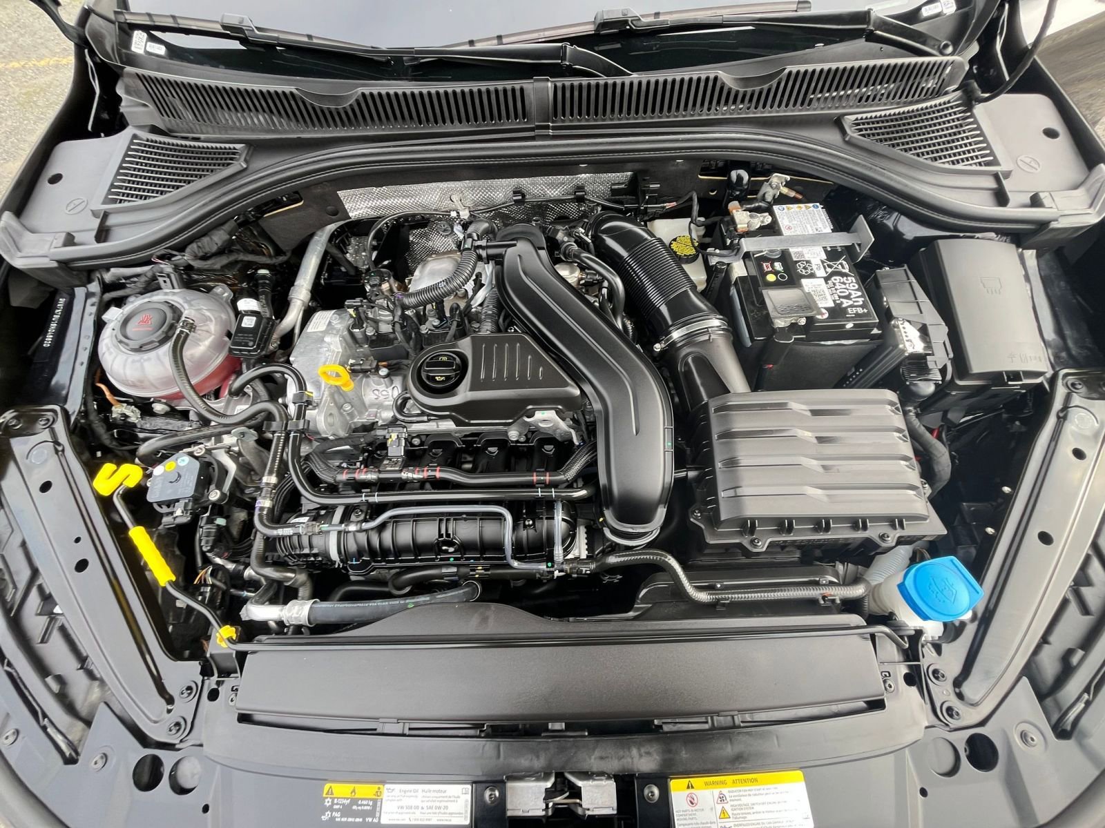 Thumbnail: 2025 Volkswagen Jetta - 32