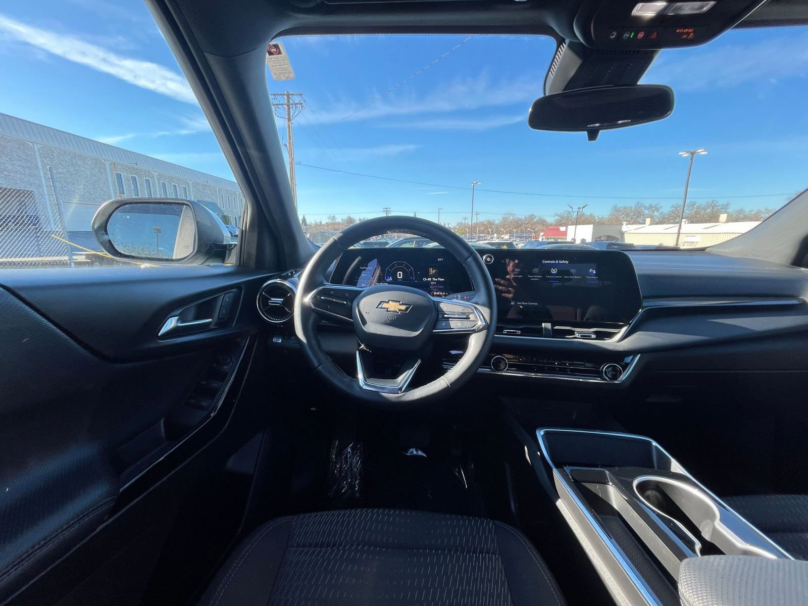 Thumbnail: 2025 Chevrolet Equinox - 33