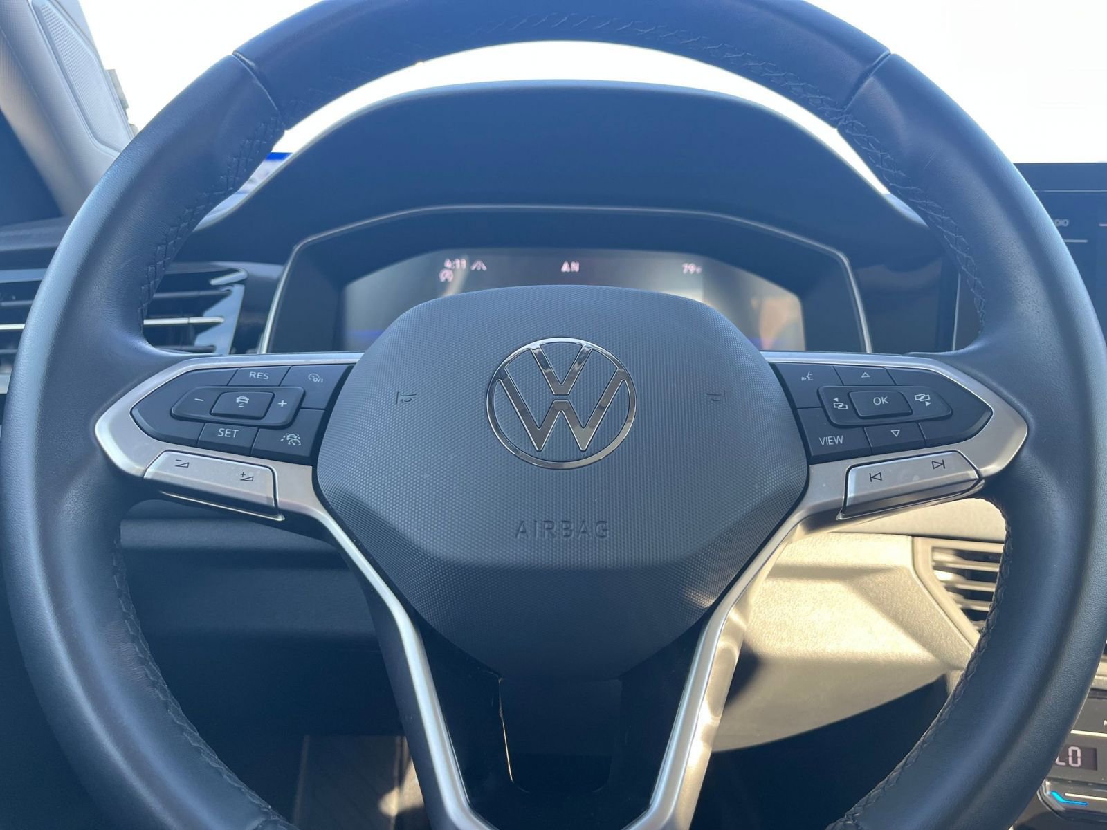 Thumbnail: 2025 Volkswagen Jetta - 27