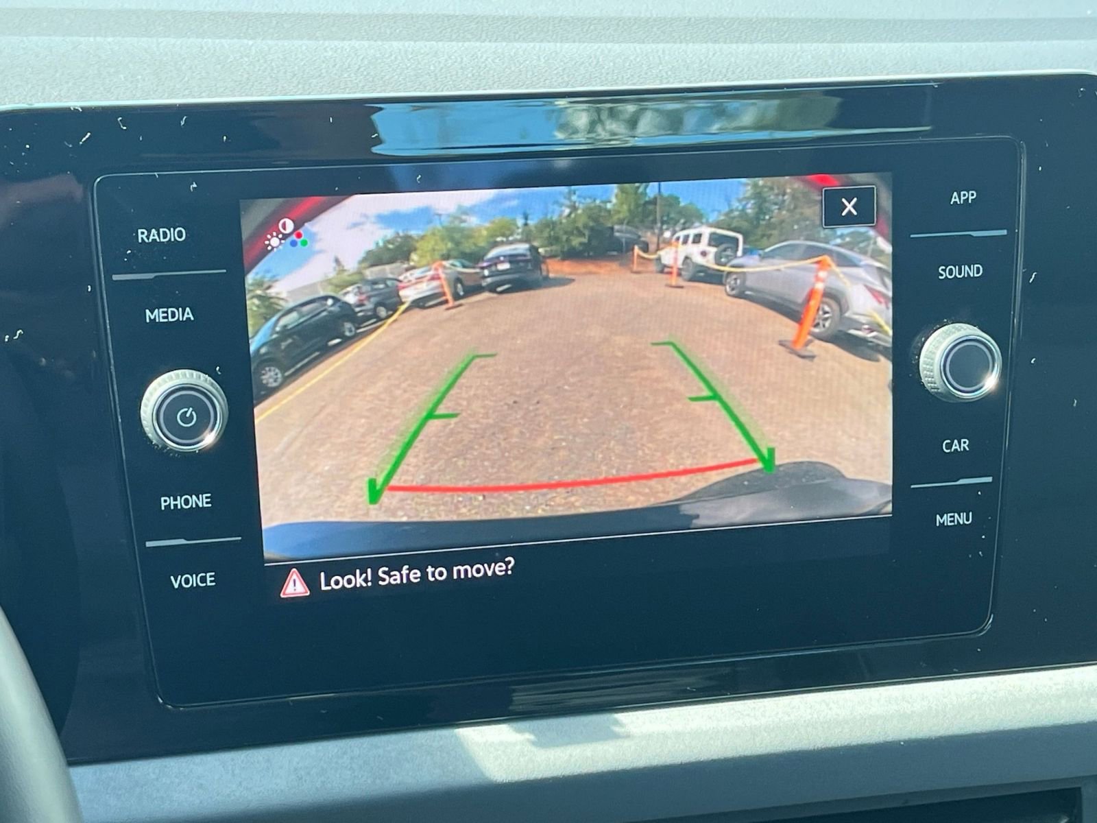 Thumbnail: 2025 Volkswagen Jetta - 17