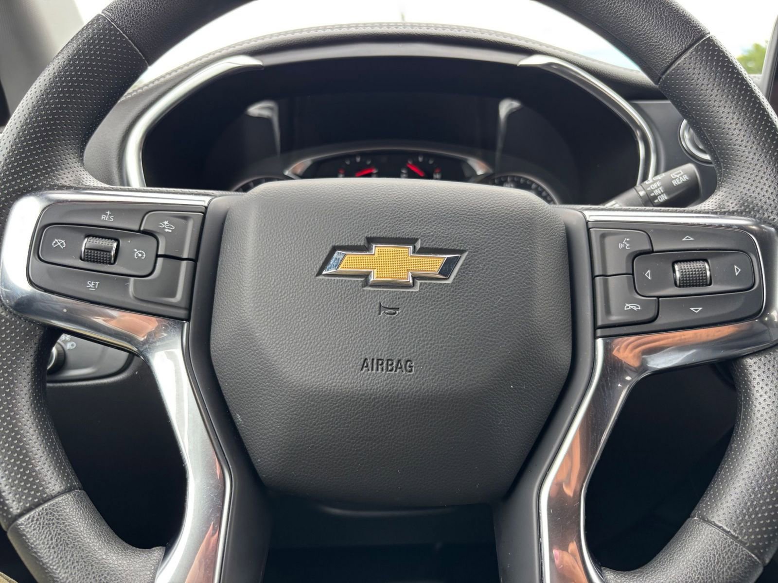 Thumbnail: 2025 Chevrolet Blazer - 30