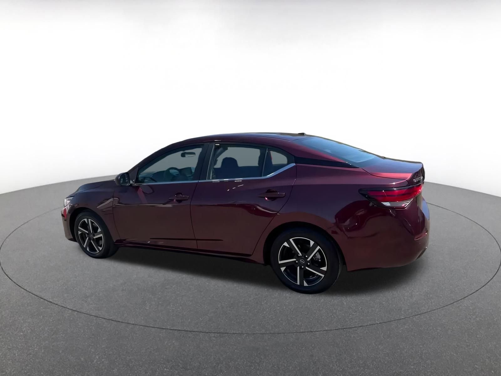 Thumbnail: 2024 Nissan Sentra - 10