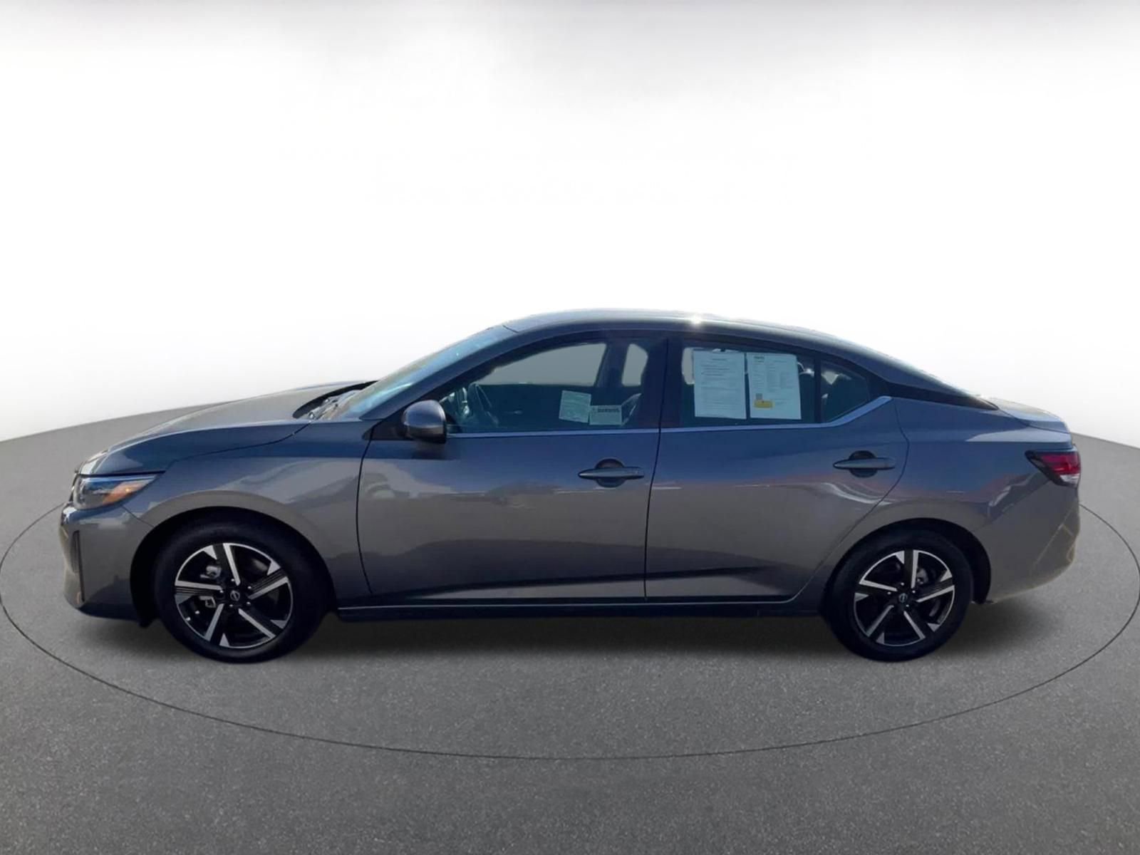 Thumbnail: 2025 Nissan Sentra - 9