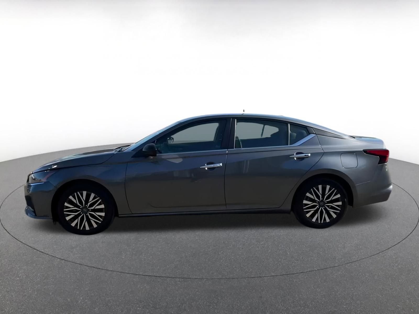 Thumbnail: 2024 Nissan Altima - 8
