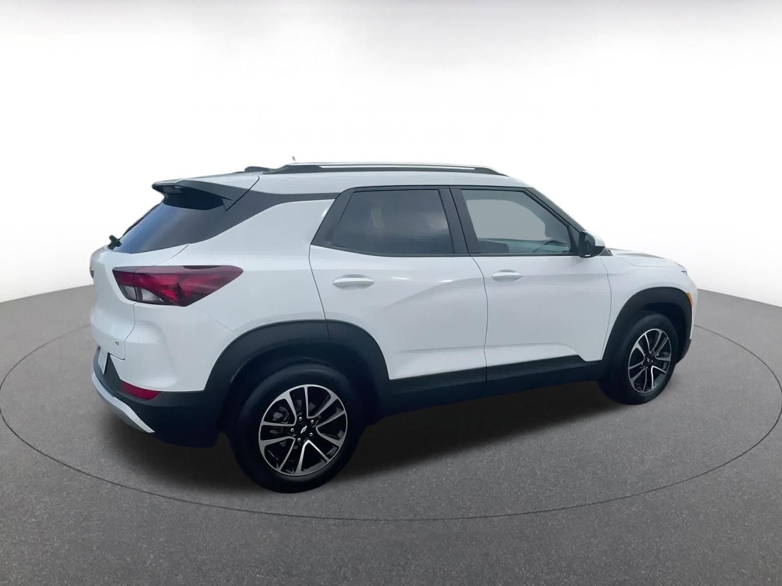 Thumbnail: 2025 Chevrolet TrailBlazer - 15