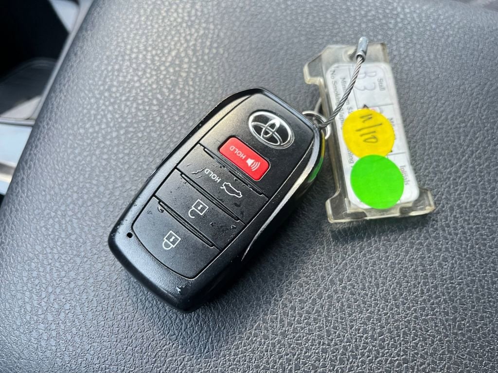 Thumbnail: 2025 Toyota Camry - 31