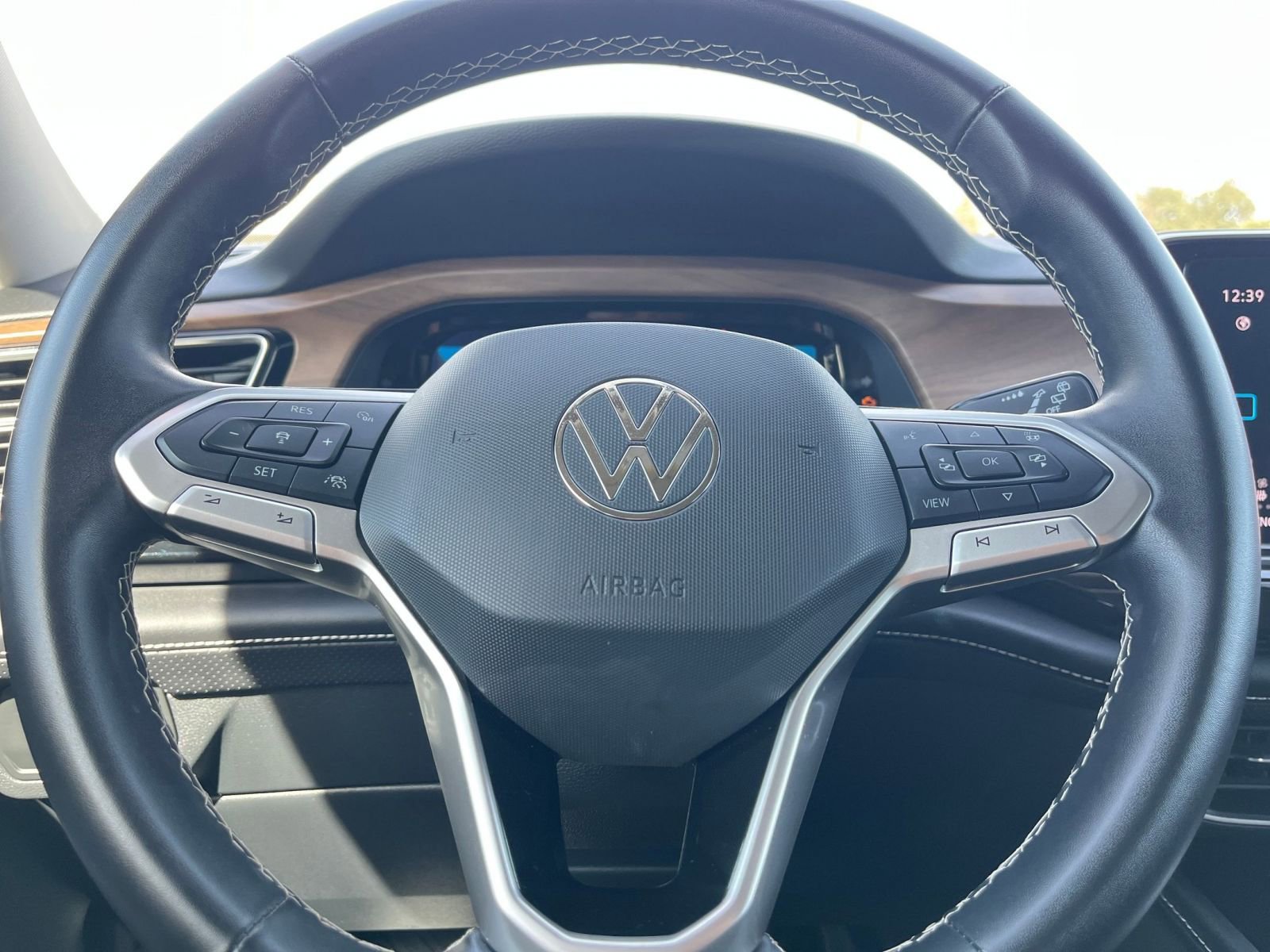 Thumbnail: 2025 Volkswagen Atlas - 31