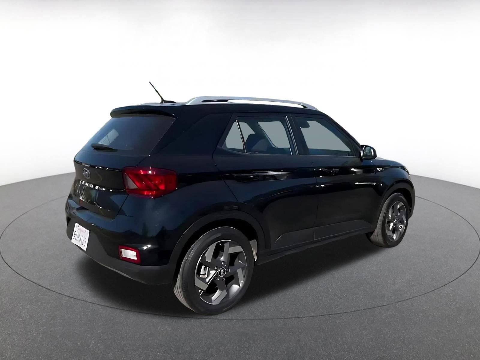 Thumbnail: 2025 Hyundai Venue - 15