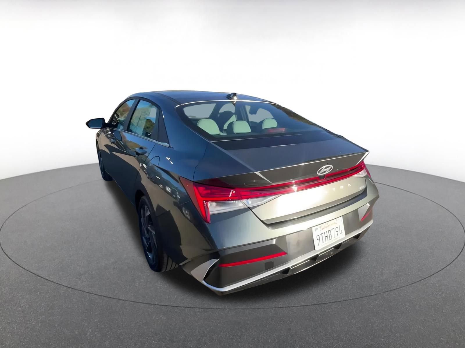 Thumbnail: 2025 Hyundai Elantra - 11