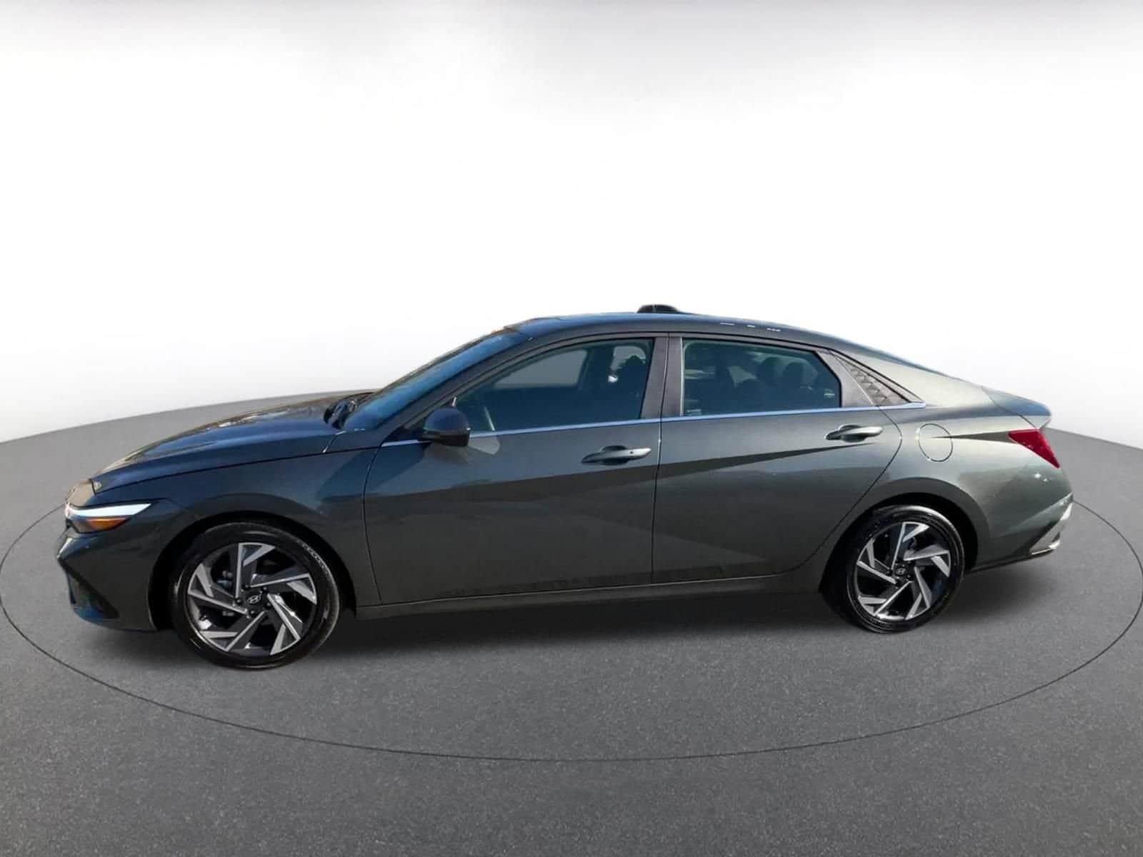 Thumbnail: 2025 Hyundai Elantra - 9