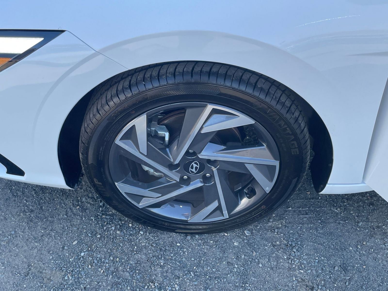 Thumbnail: 2025 Hyundai Elantra - 29