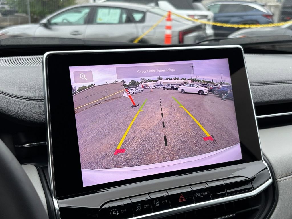 Thumbnail: 2025 Jeep Compass - 25