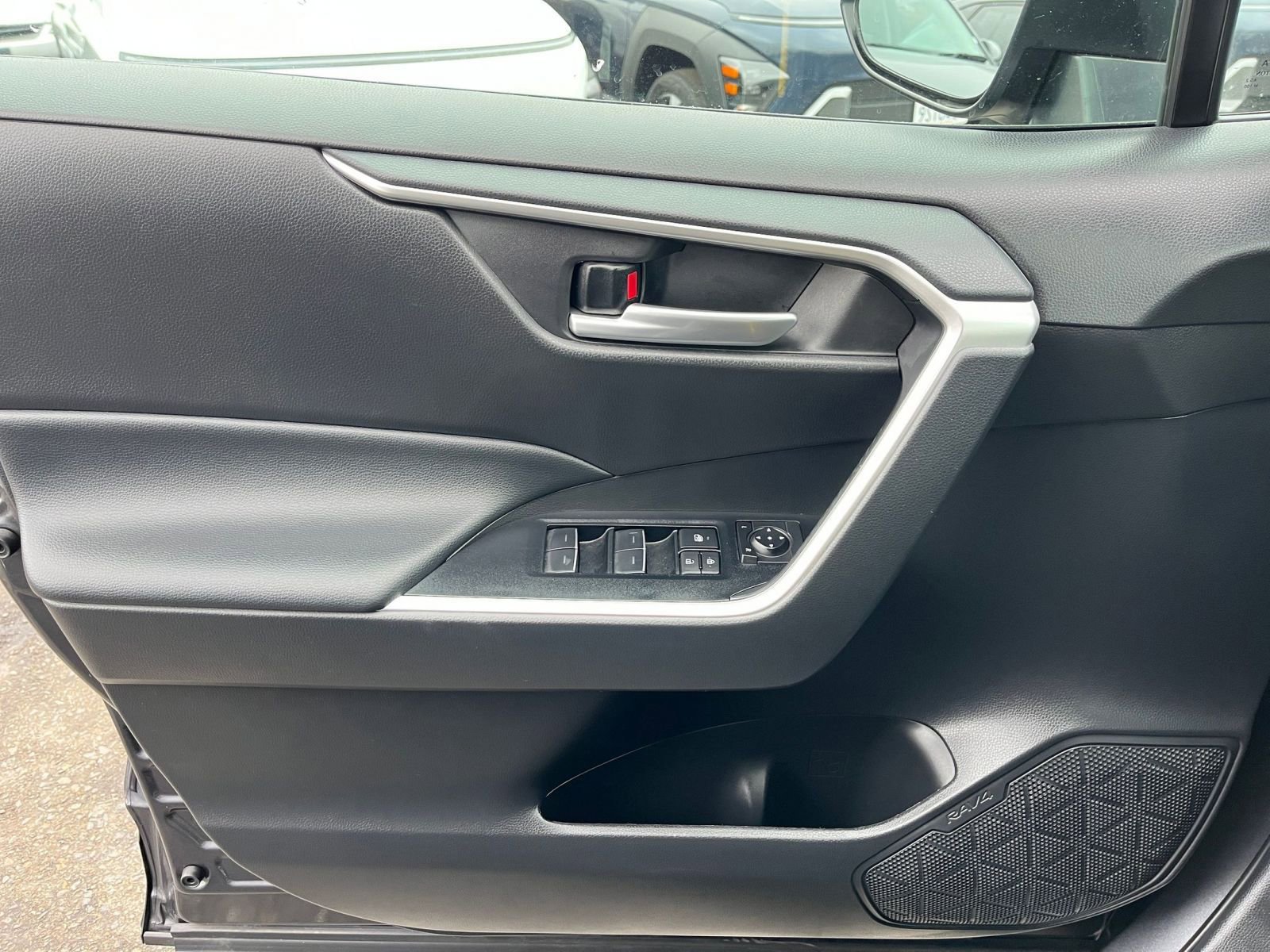 Thumbnail: 2025 Toyota RAV4 - 20