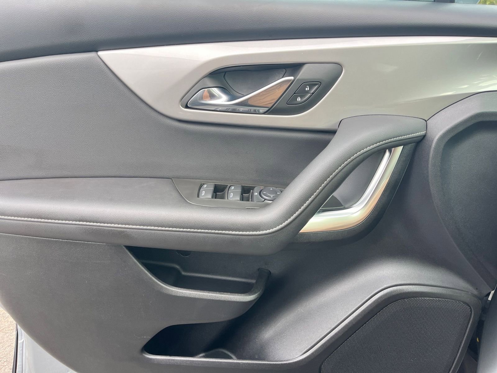 Thumbnail: 2025 Chevrolet Blazer - 18