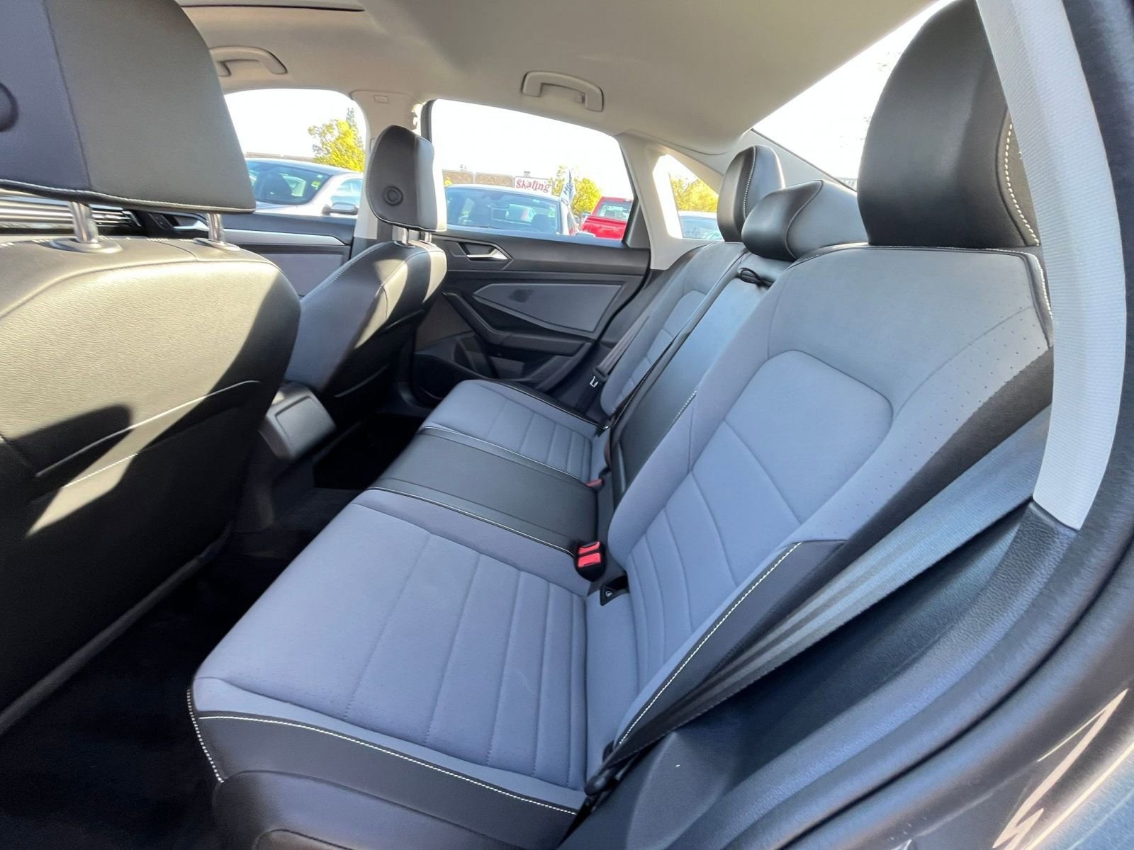 Thumbnail: 2025 Volkswagen Jetta - 24