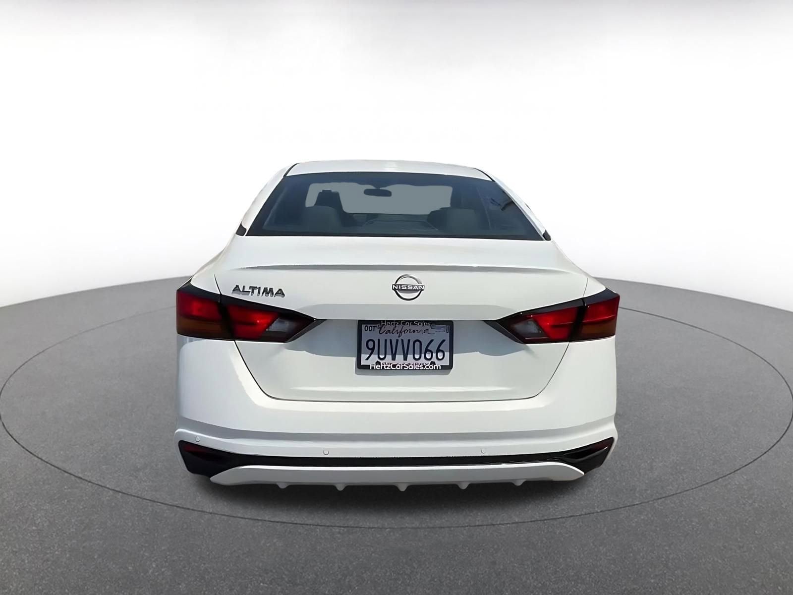 Thumbnail: 2025 Nissan Altima - 12