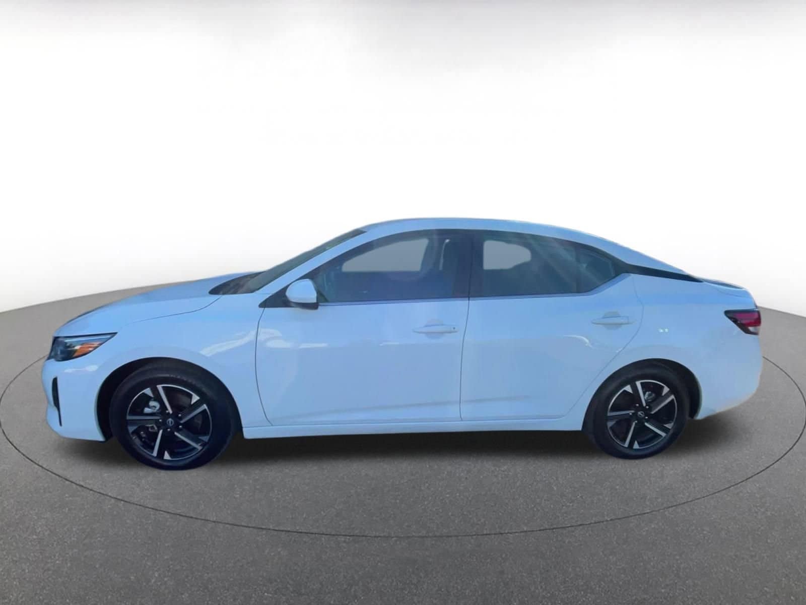 Thumbnail: 2024 Nissan Sentra - 9