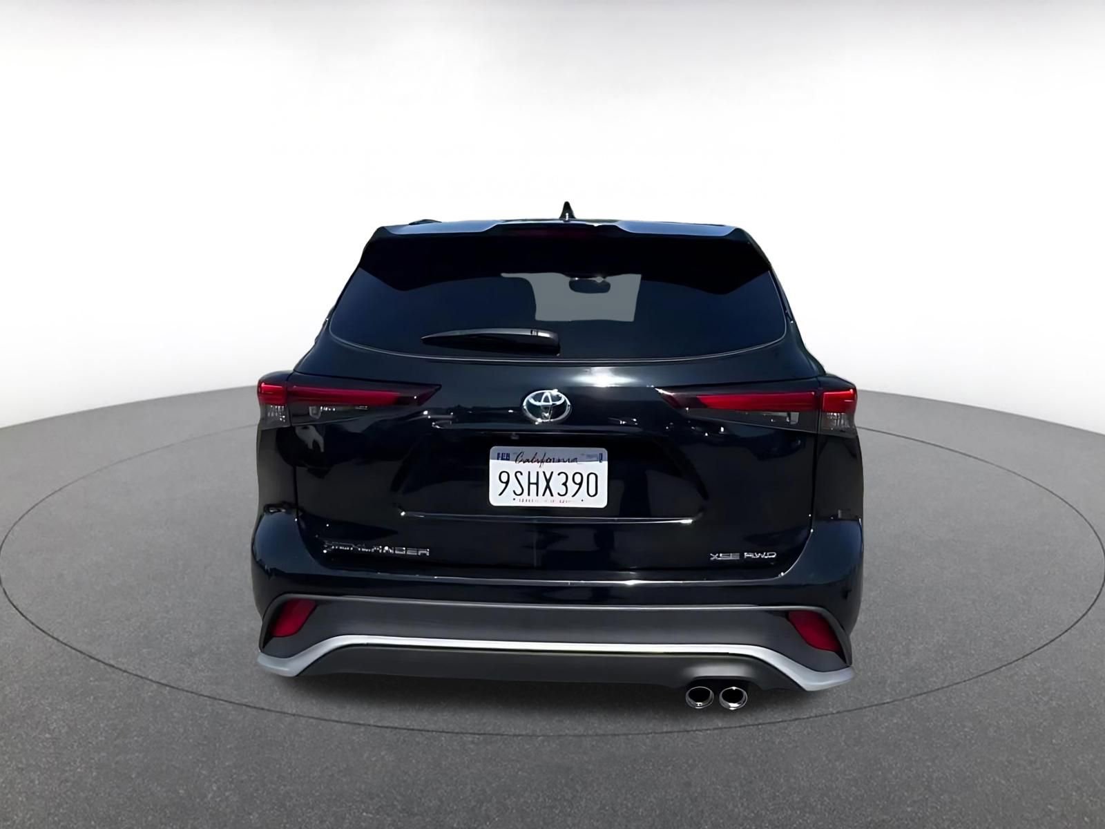 Thumbnail: 2025 Toyota Highlander - 12