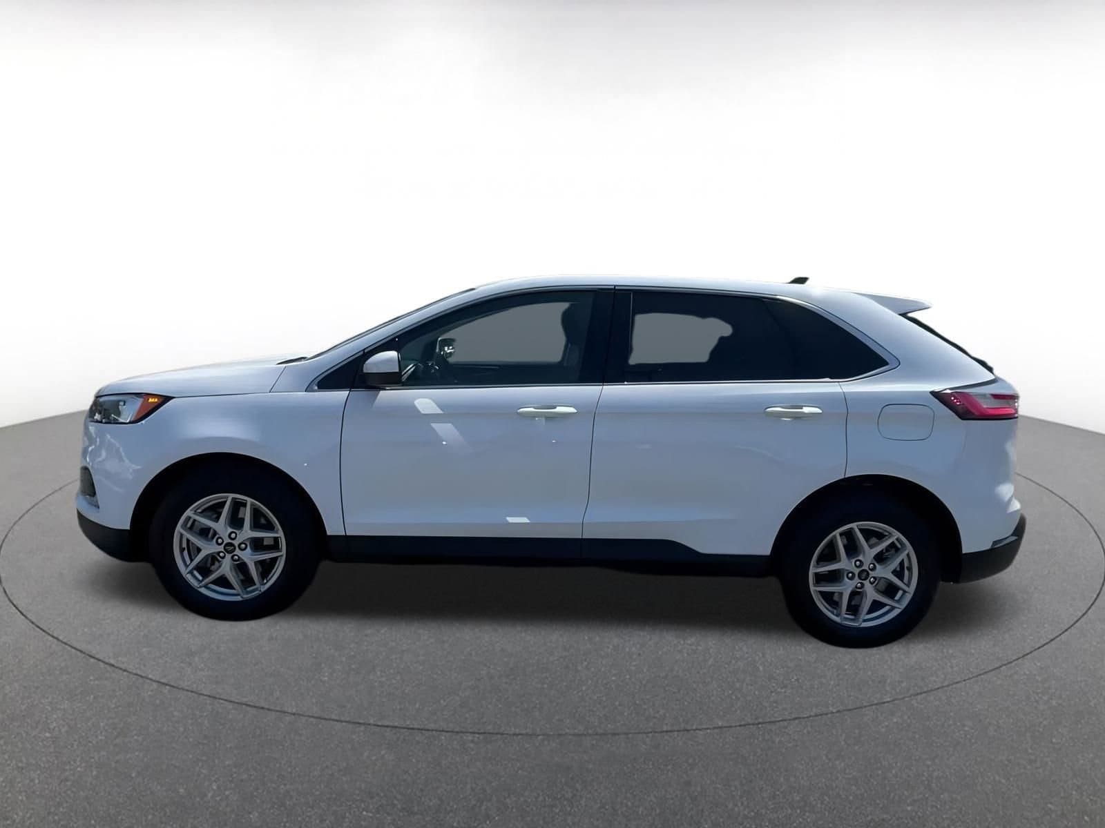 Thumbnail: 2024 Ford Edge - 9