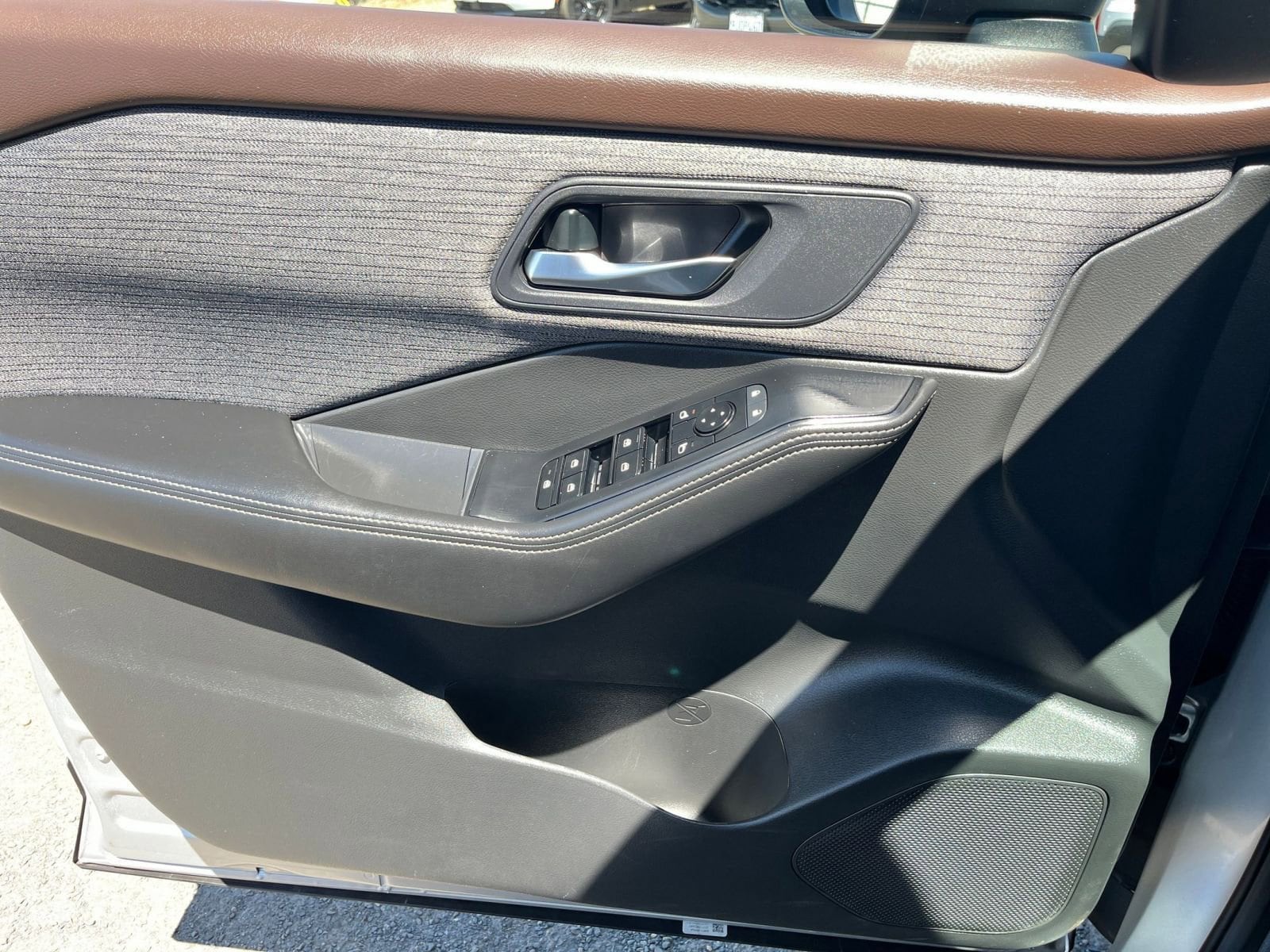 Thumbnail: 2023 Nissan Rogue - 20