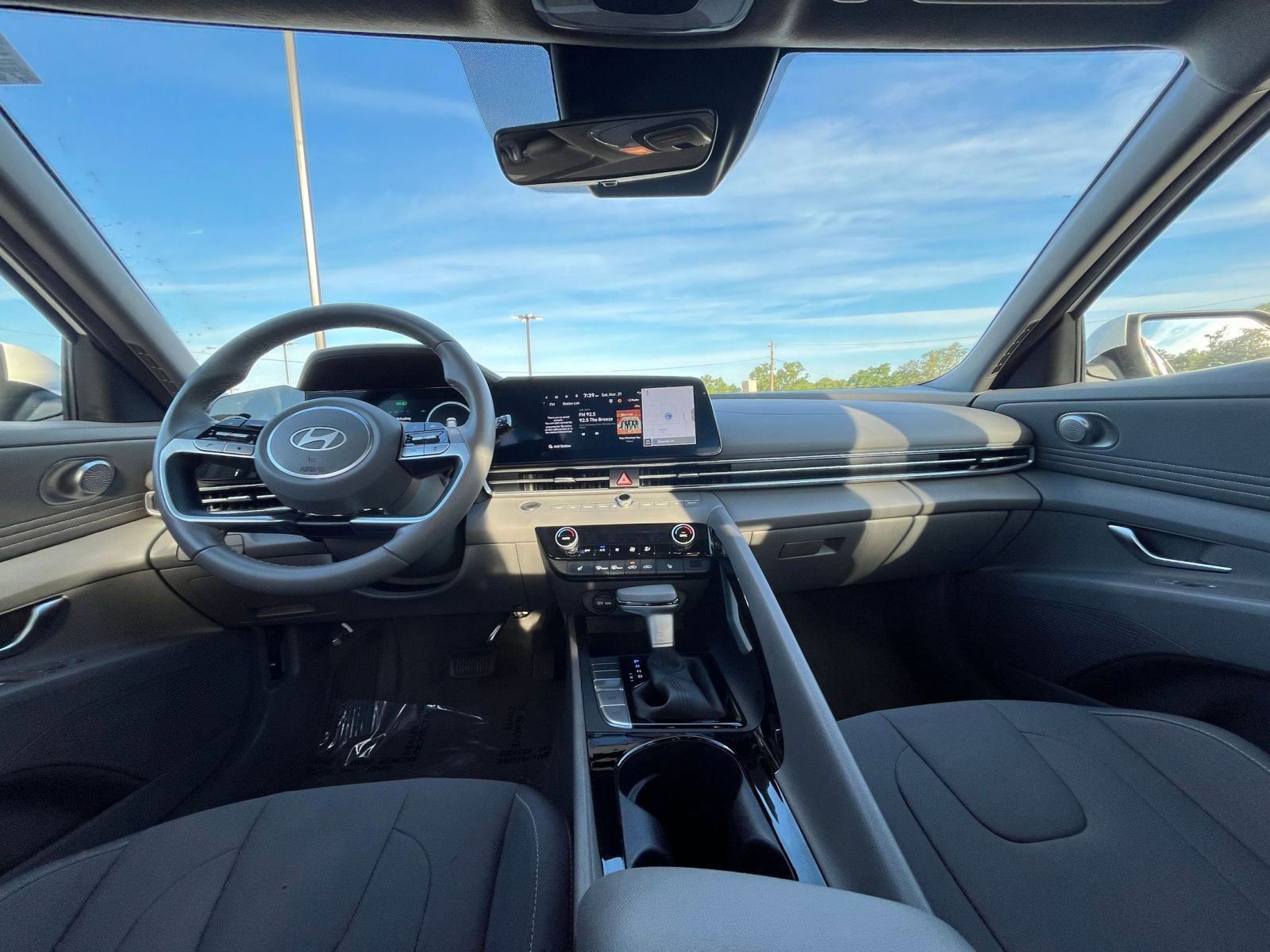 Thumbnail: 2025 Hyundai Elantra - 34