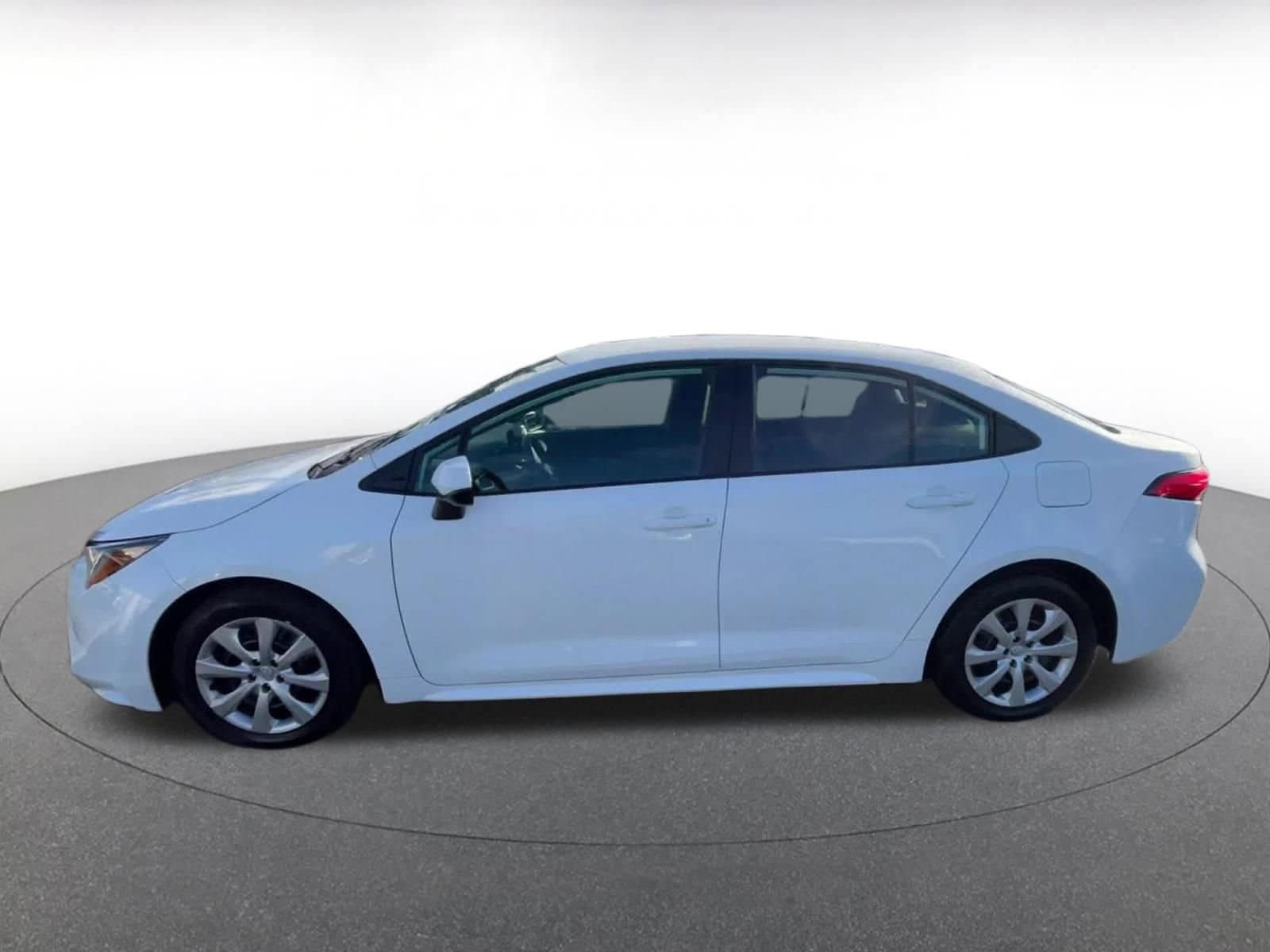 Thumbnail: 2025 Toyota Corolla - 9