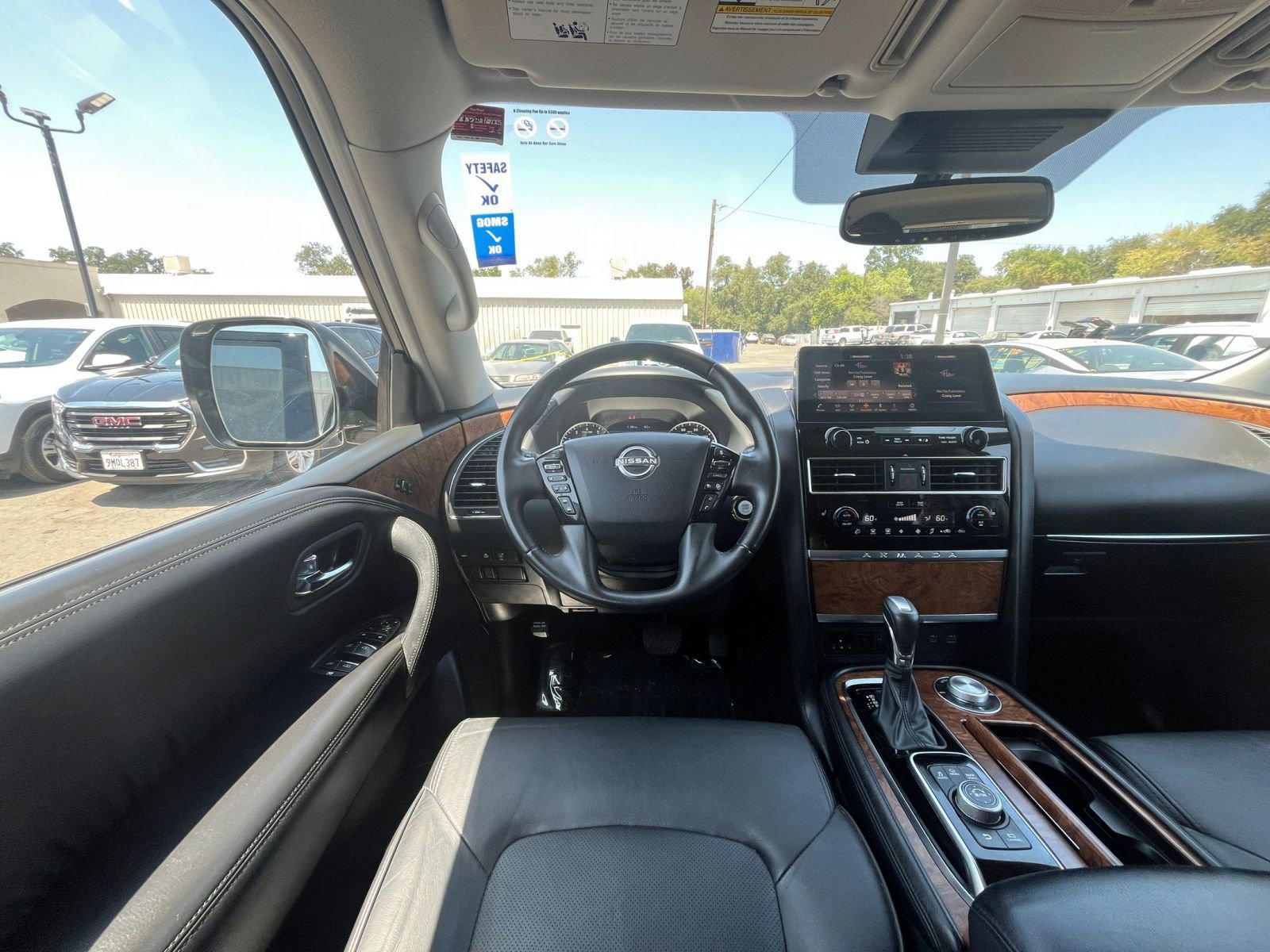 2023 Nissan Armada SL 34