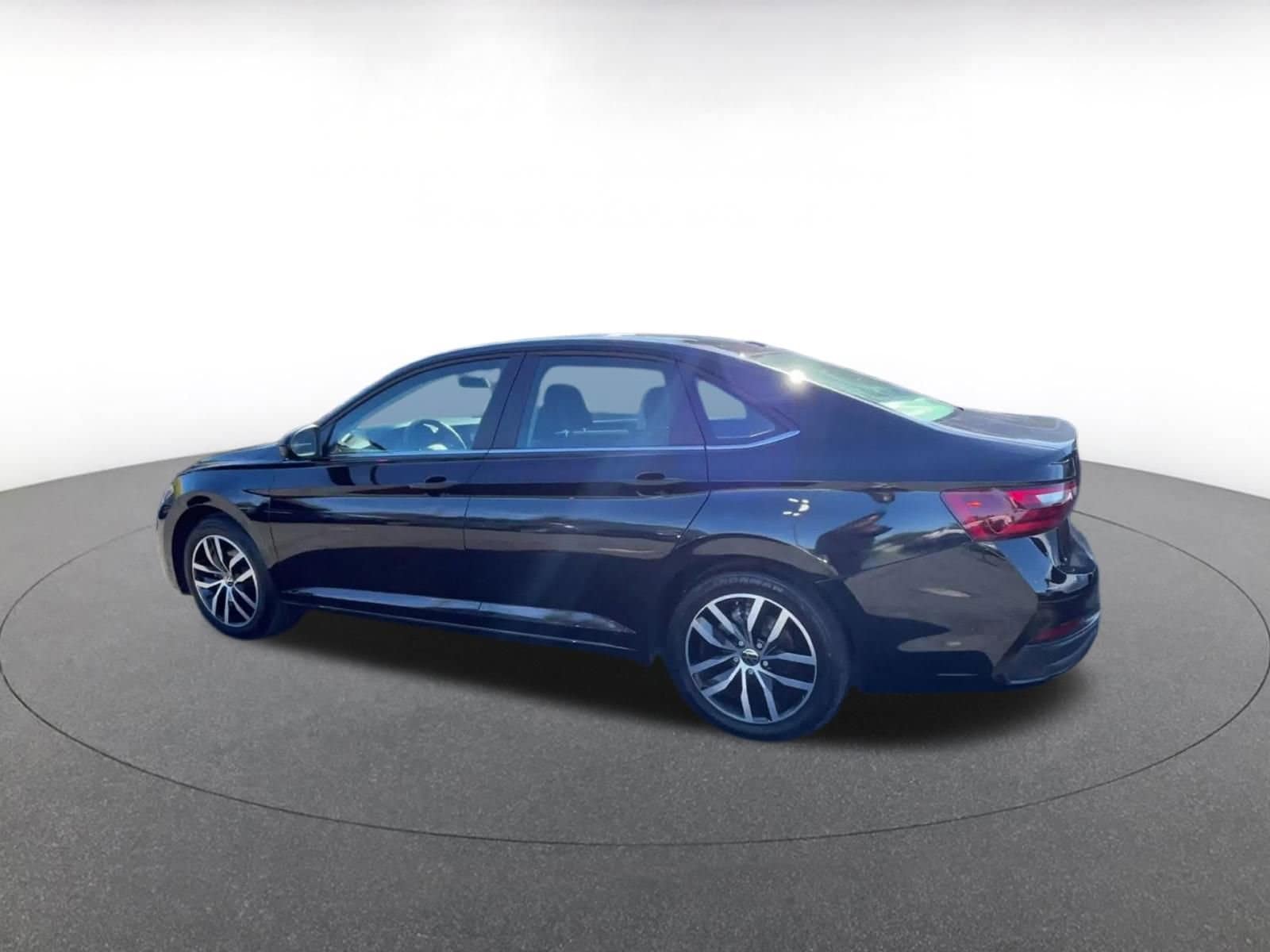 Thumbnail: 2025 Volkswagen Jetta - 11