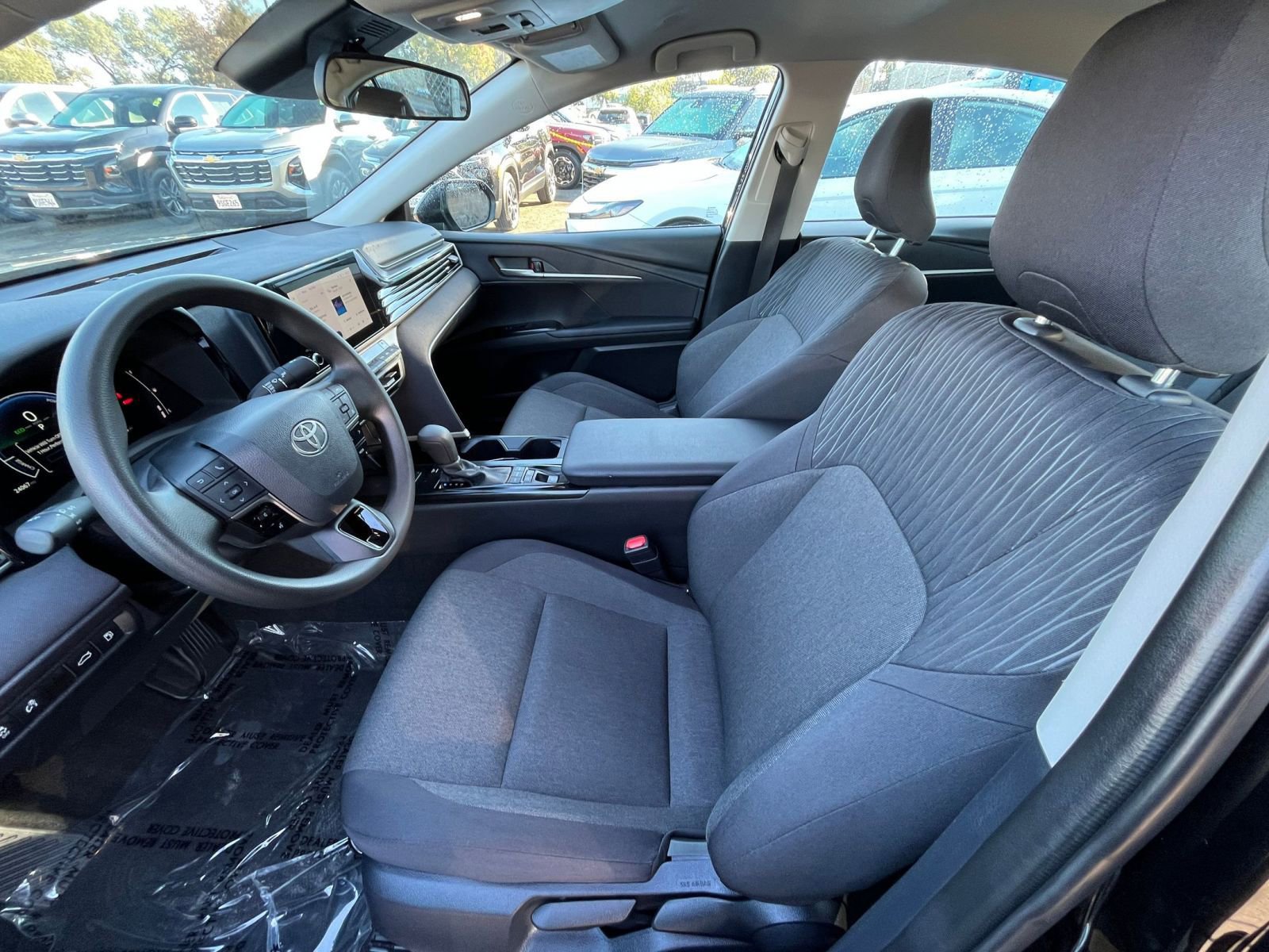 Thumbnail: 2025 Toyota Camry - 25