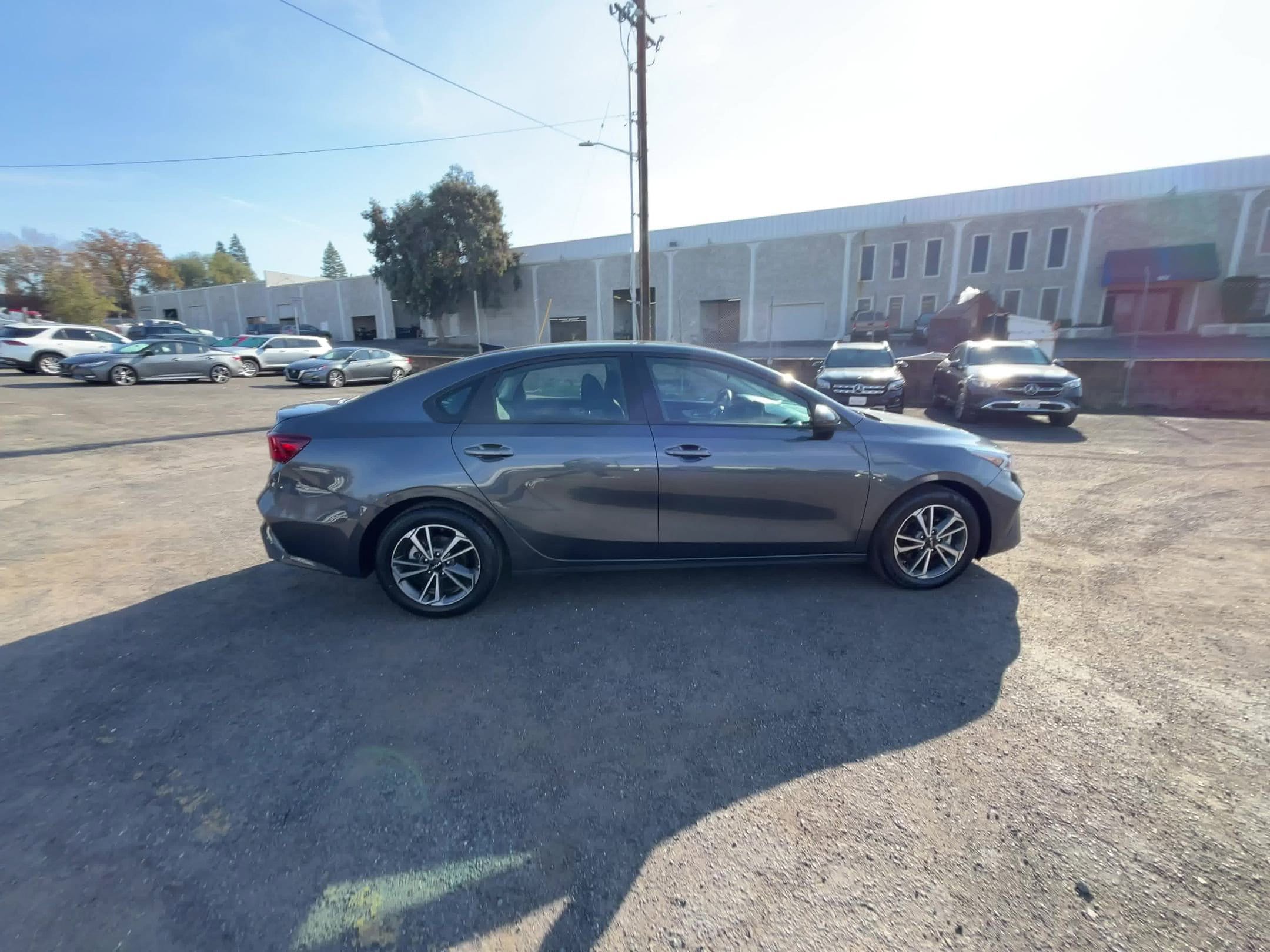 2023 Kia Forte LXS 5