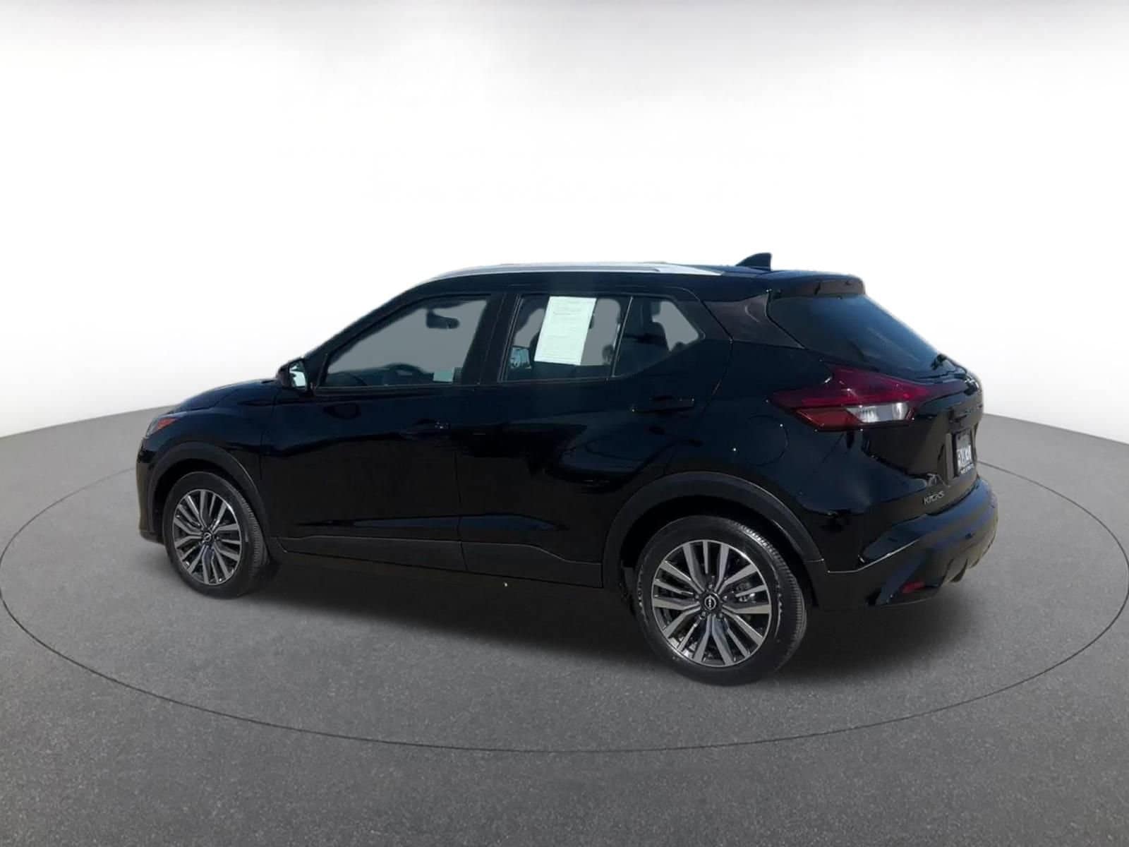 Thumbnail: 2024 Nissan Kicks - 10